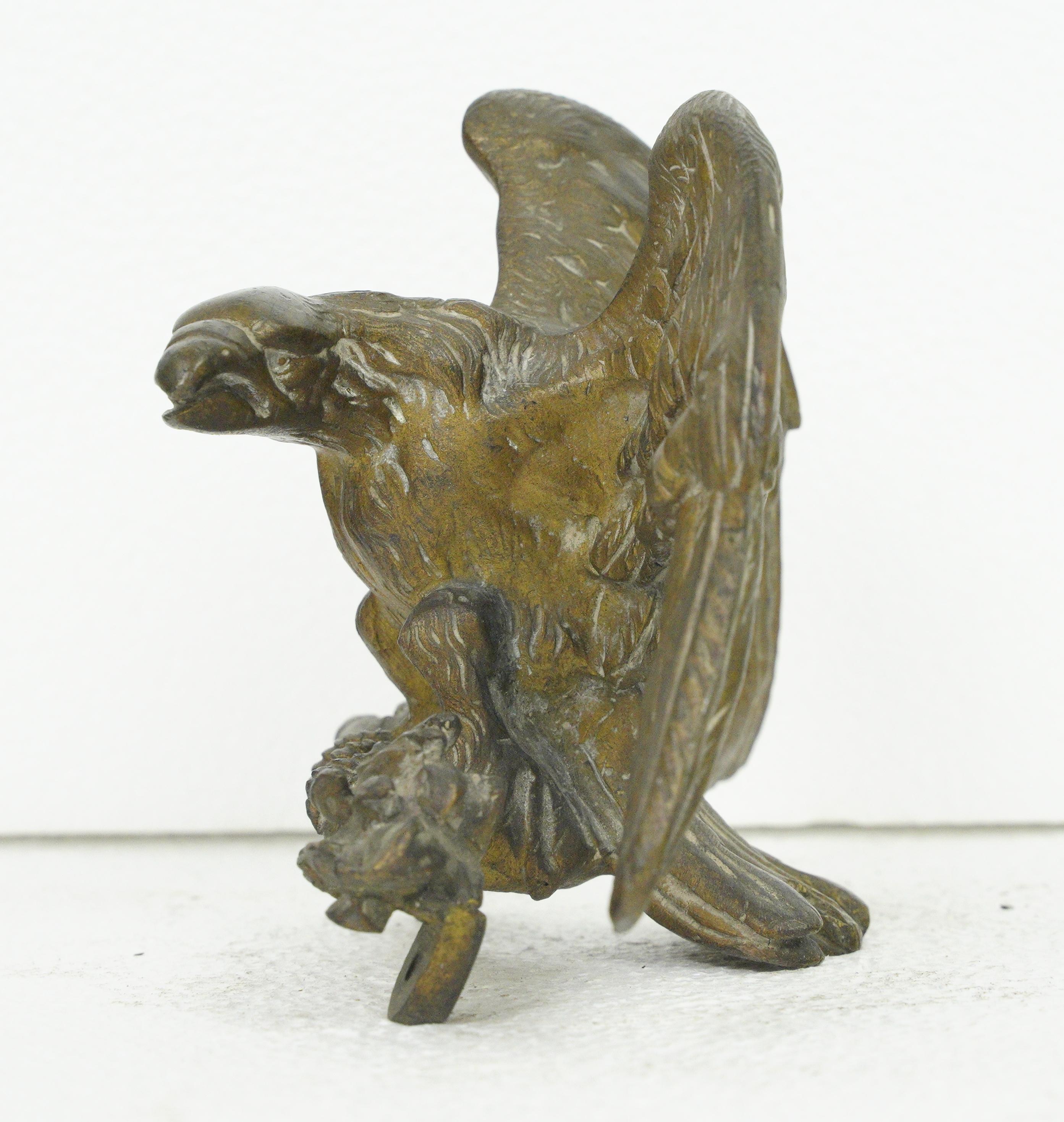 Antique Brass Eagle Wings Spread Furniture Casting For Sale 2