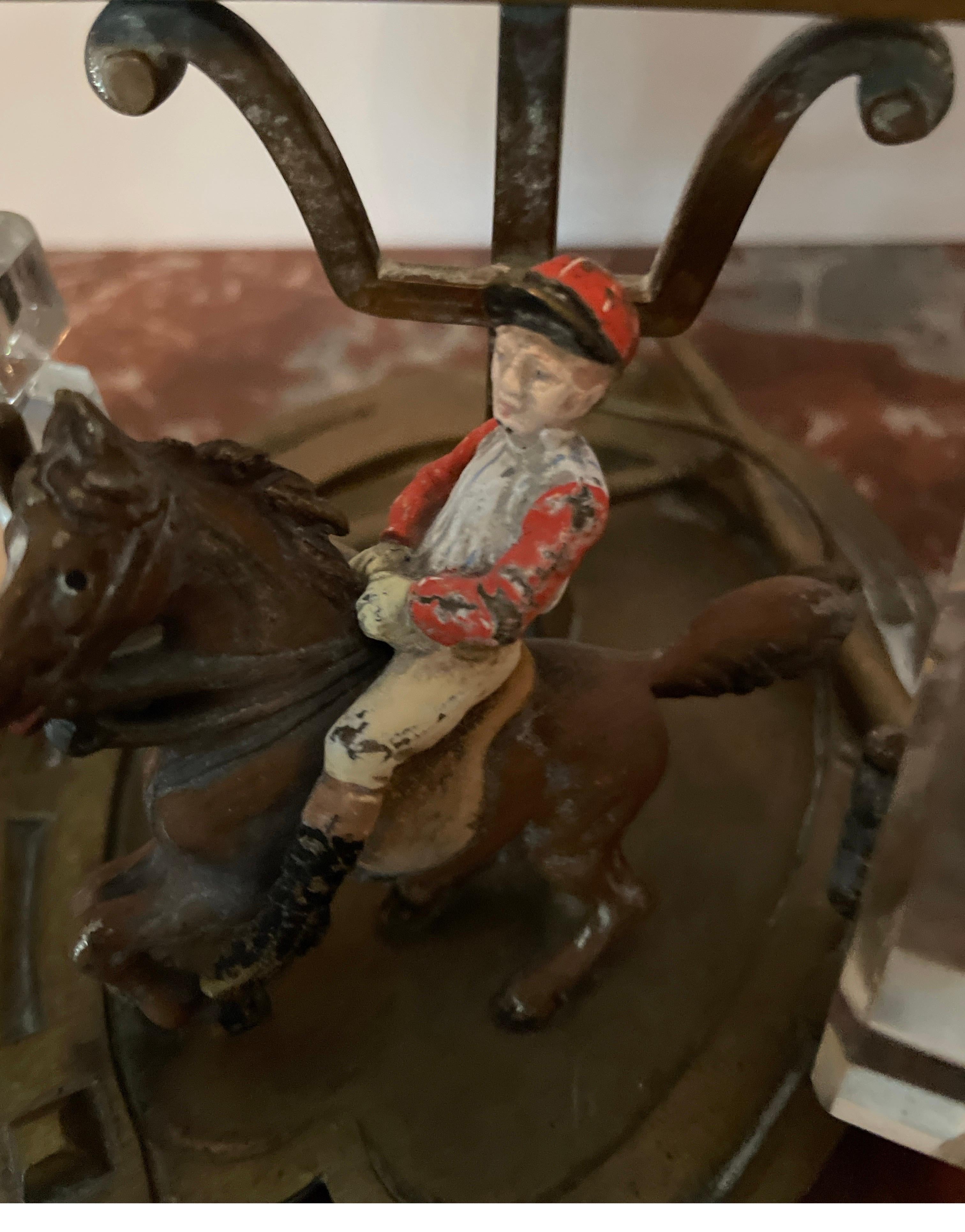 Antique Brass English Equestrian Inkwell with Horseshoe Base In Good Condition For Sale In West Palm Beach, FL