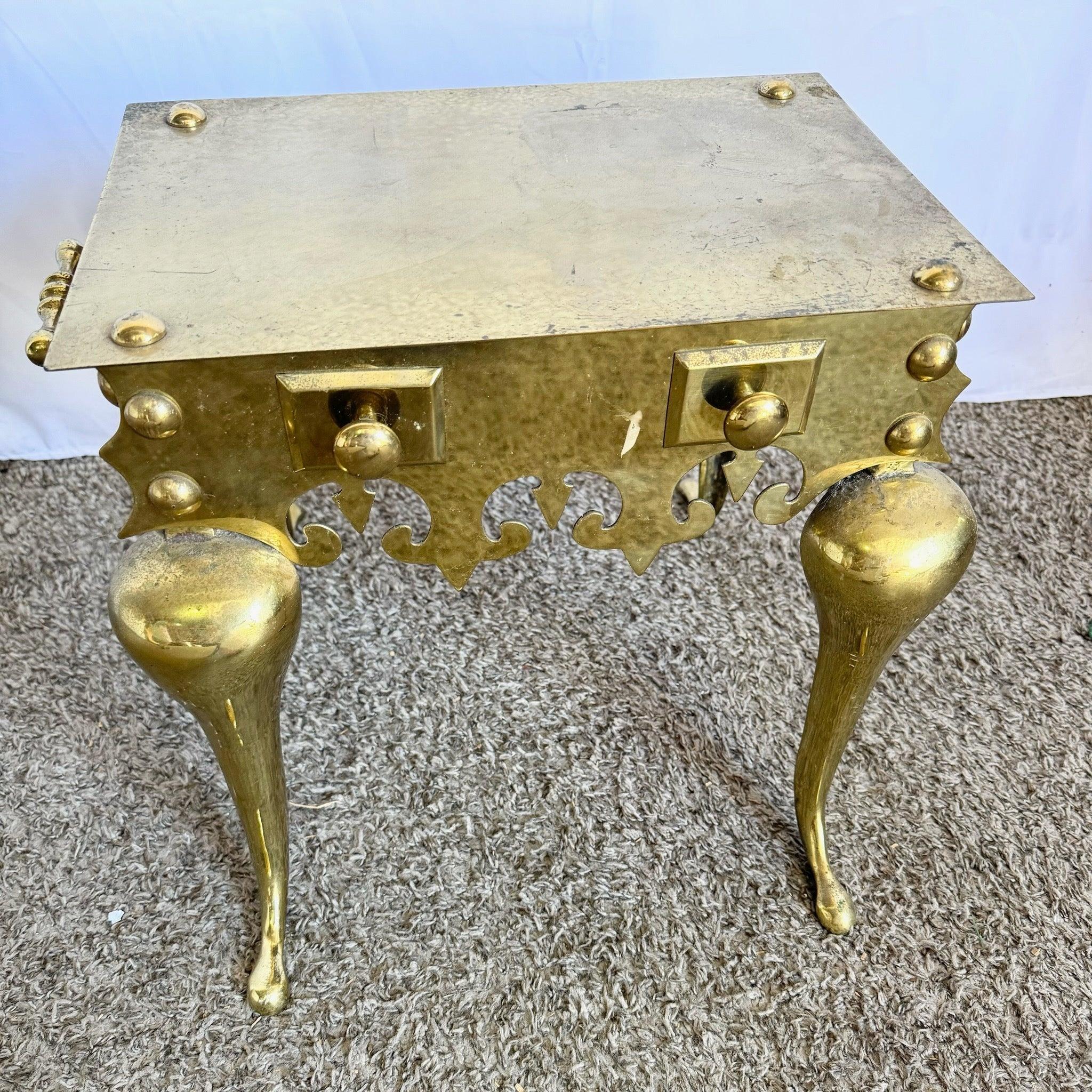Antique Brass Fire Place Kettle Trivet/Side Table For Sale 1