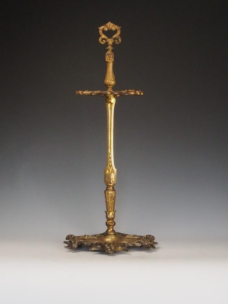Antique Brass Fireside Tool Stand  Ornate Victorian Hearth Accessory
A superbly crafted antique brass fireside tool stand, dating from the late 19th century, showcasing the refined and decorative style of the Victorian era. Designed to elegantly