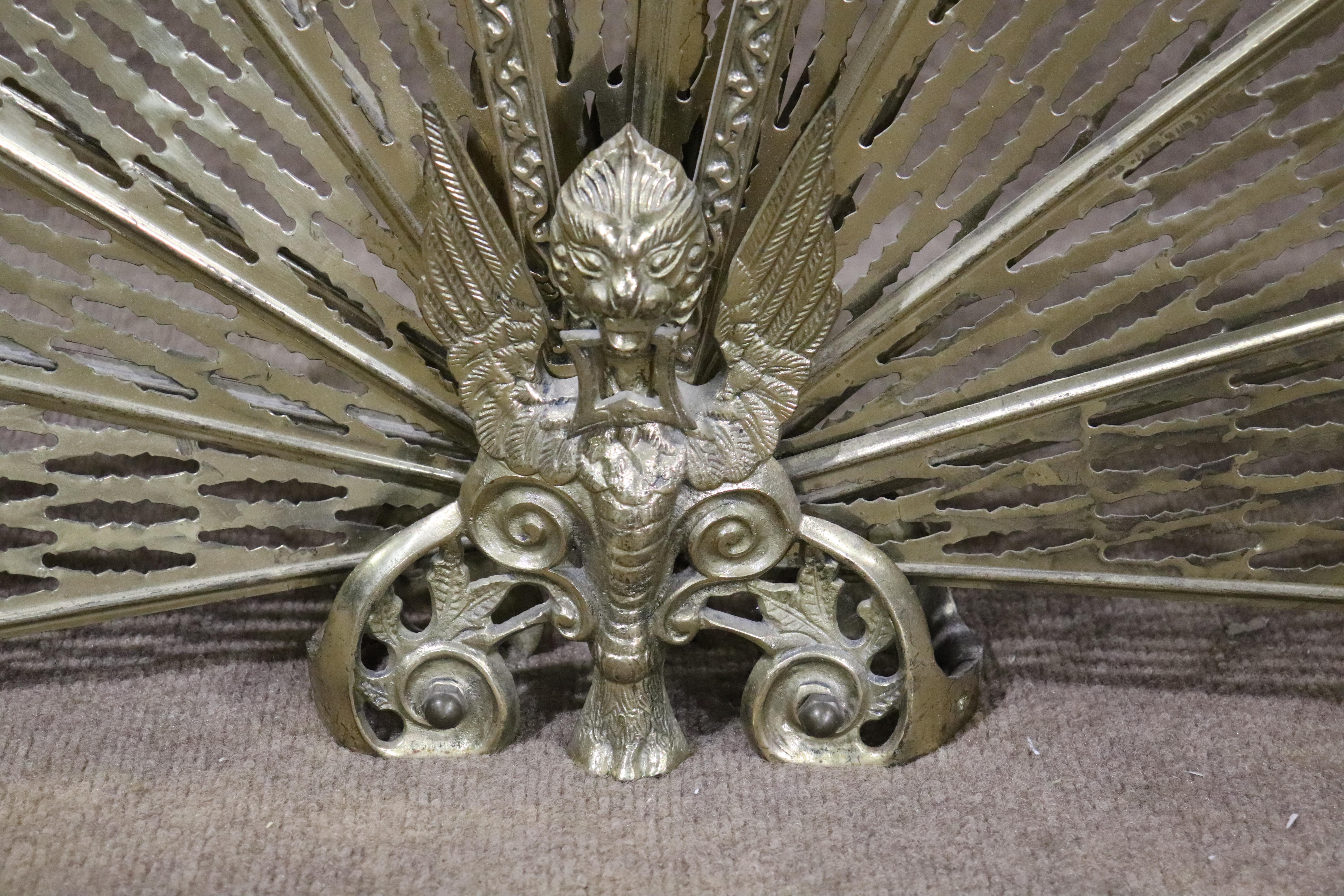 Antique Brass Folding Fire Screen In Good Condition For Sale In Brooklyn, NY
