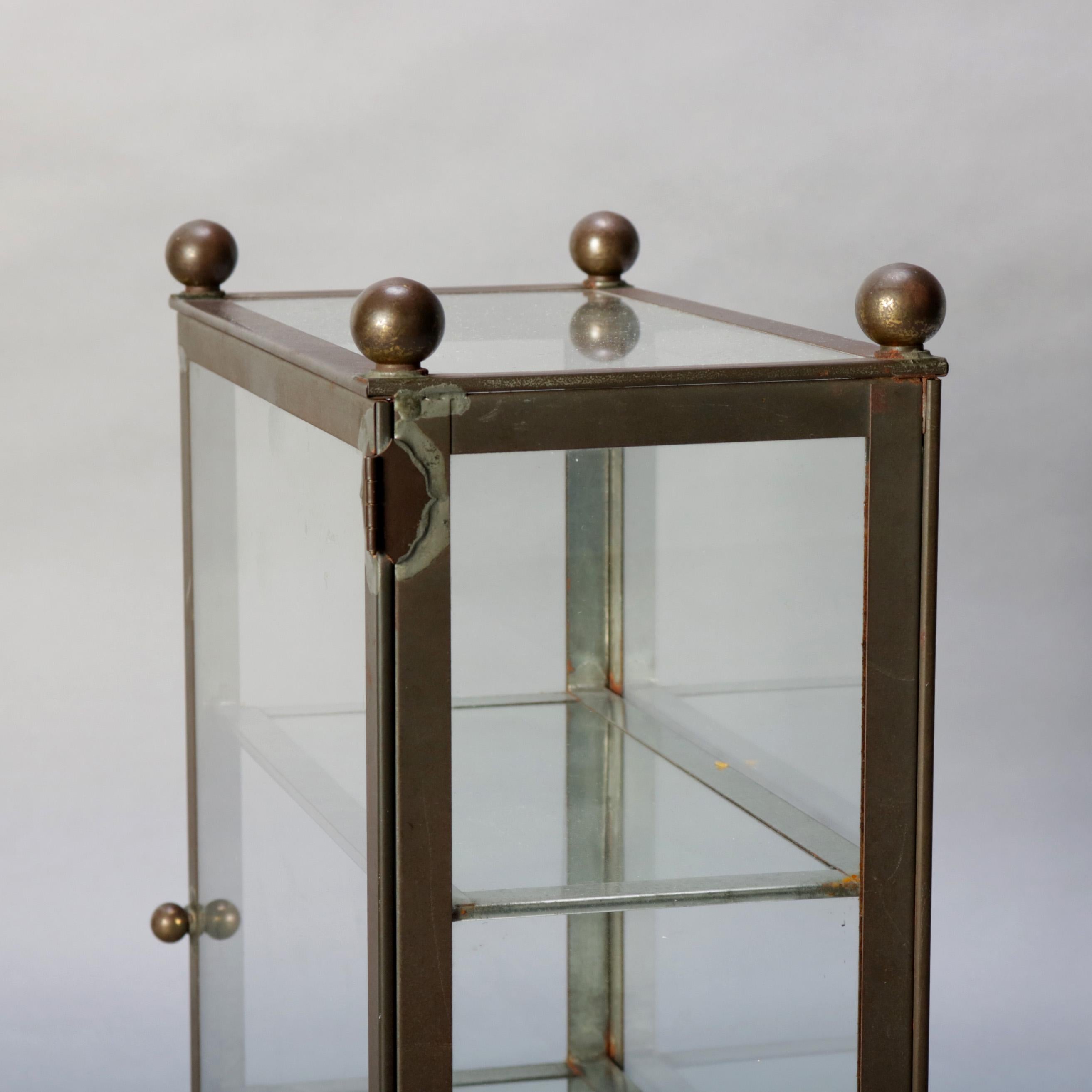 tabletop vitrine