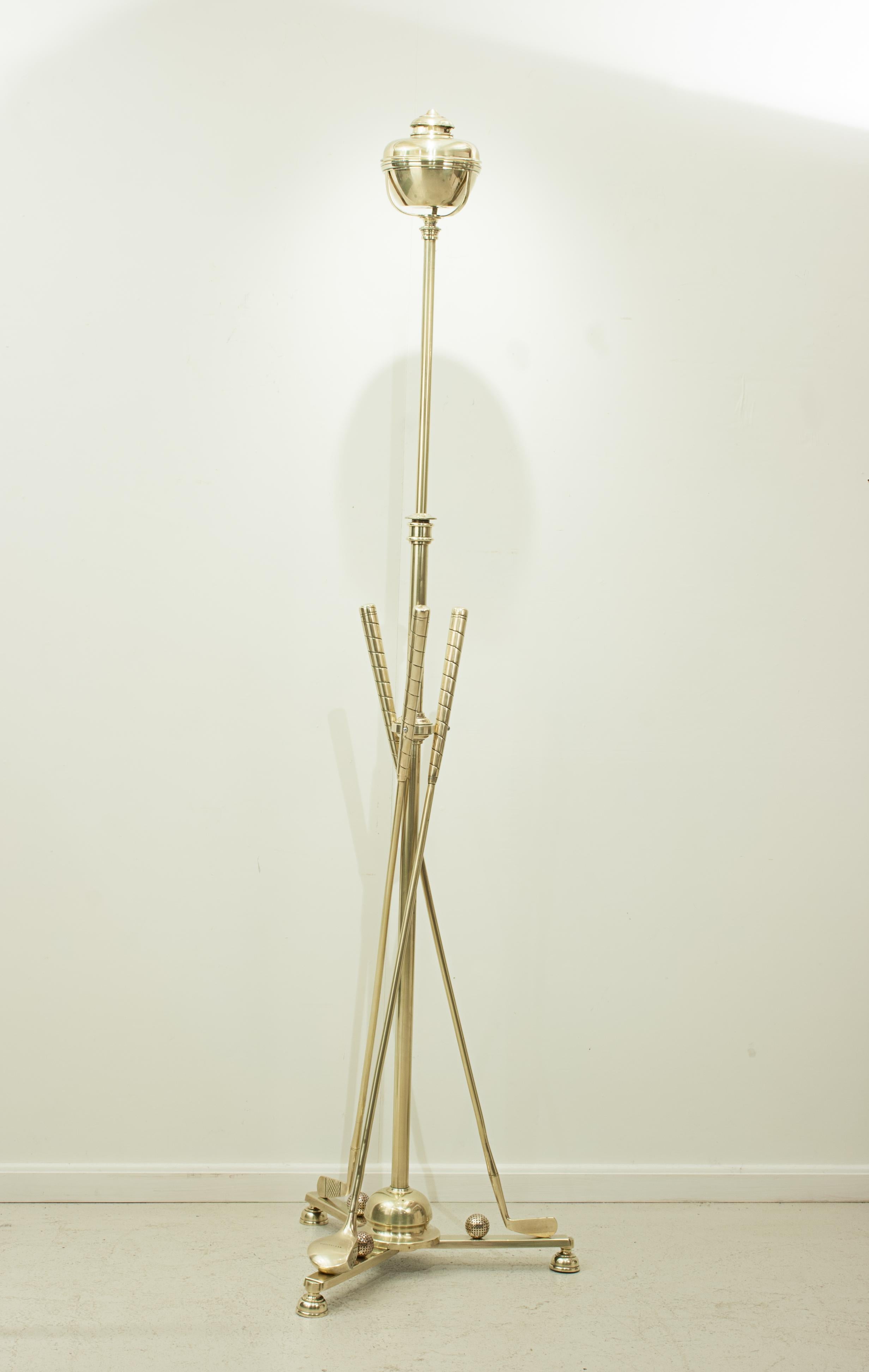 Antique Brass Golf Floor Standard Lamp In Good Condition For Sale In Oxfordshire, GB