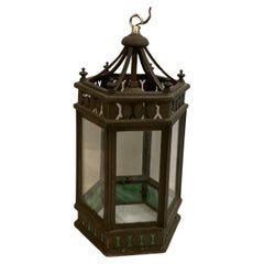 Antiker Messing Anhänger im Gothic Revival Stil