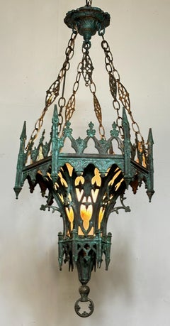 Linterna de latón antiguo para pasillo / entrada de estilo gótico