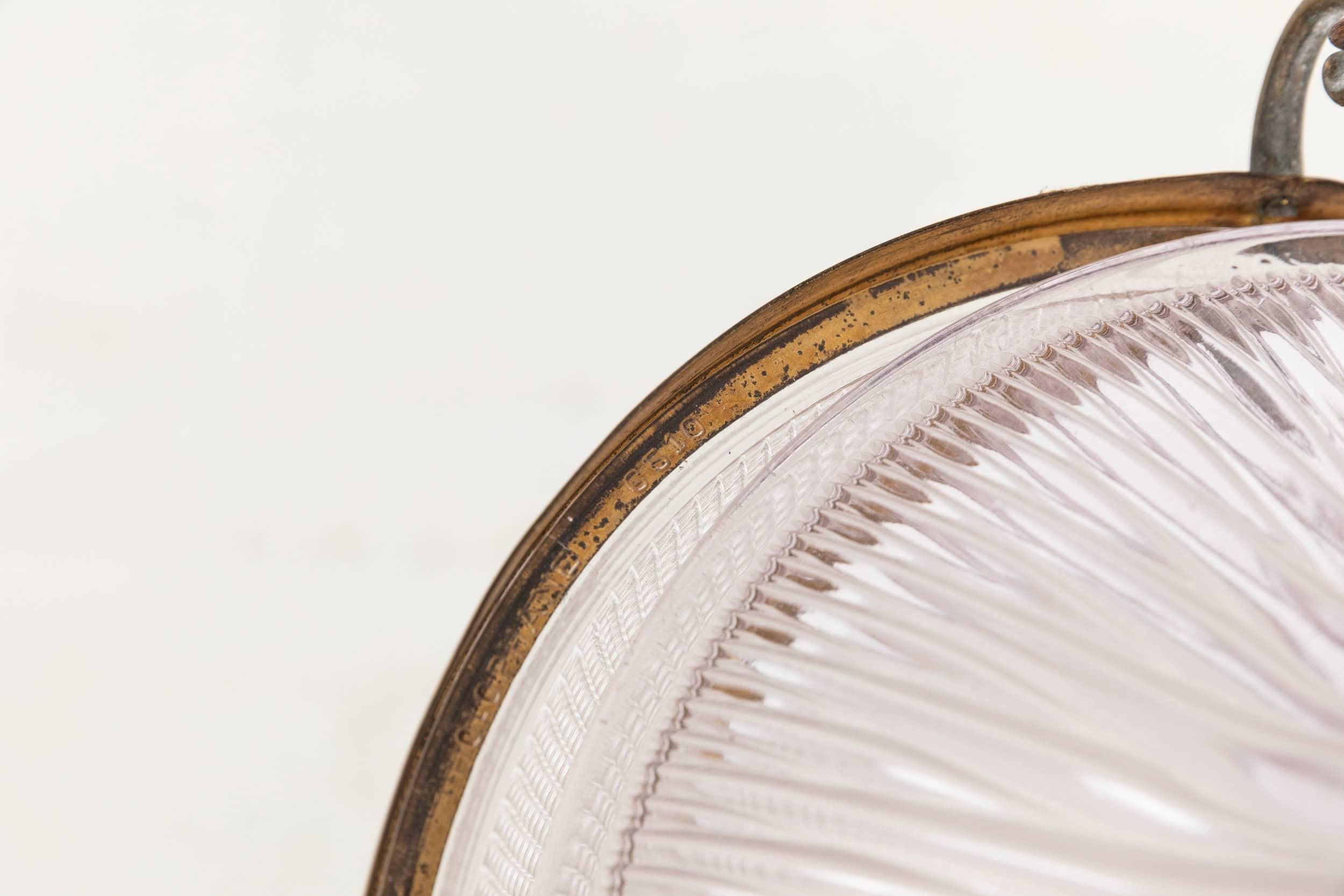 Inizio XX secolo Lampada Plafonnier in vetro prismatico a spillo in ottone antico C. Blondel, 1920 ca. in vendita