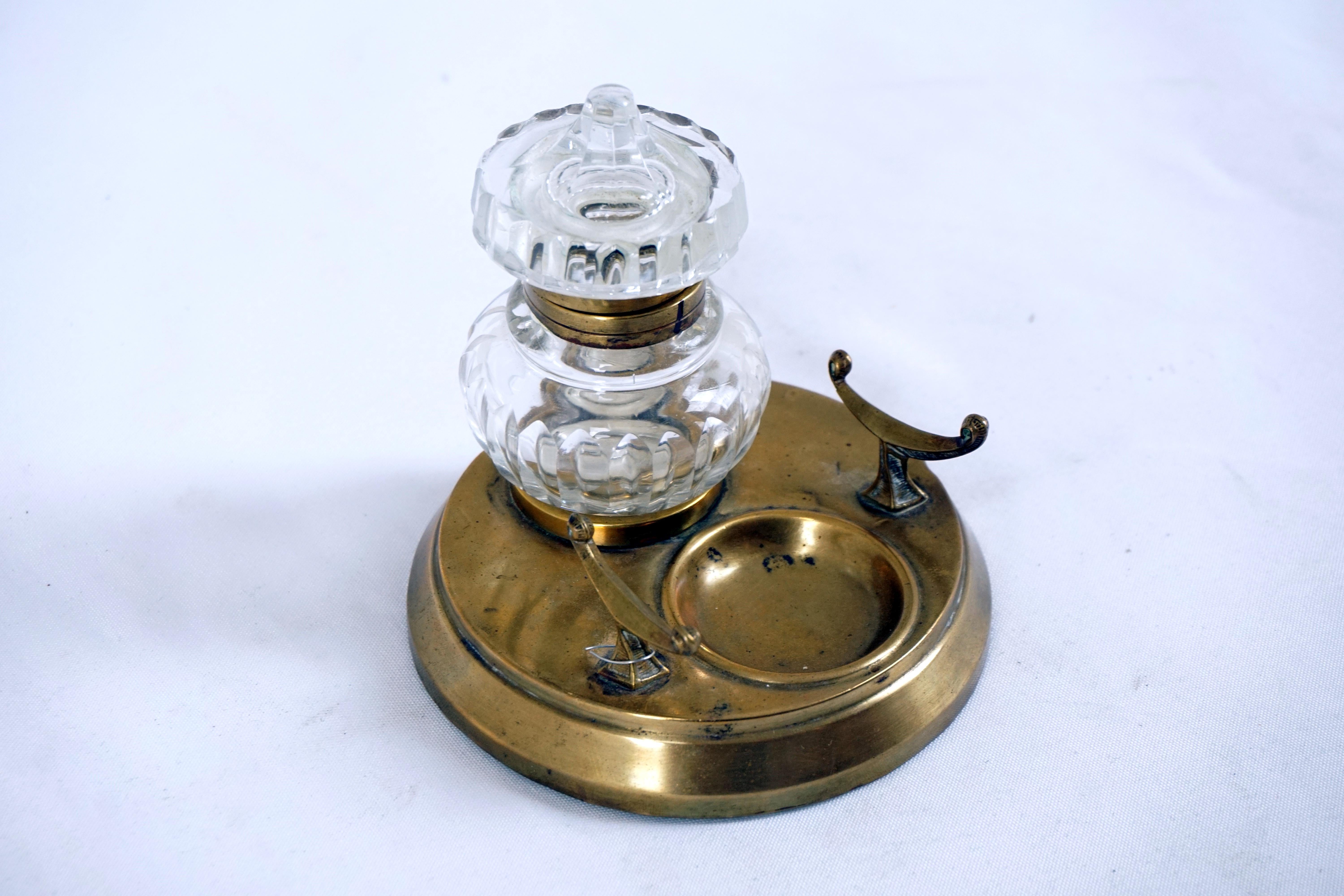 Scottish Antique Brass Inkstand, Circular Inkwell, With Pen Rest, Scotland 1910, H557 For Sale