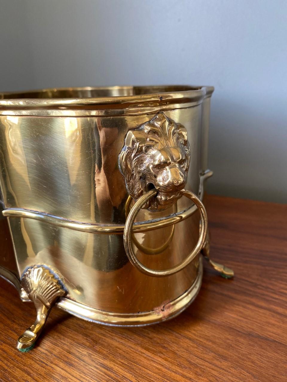 Antique Brass Jardiniere Planter with Lion Head and Feet Details For Sale 1