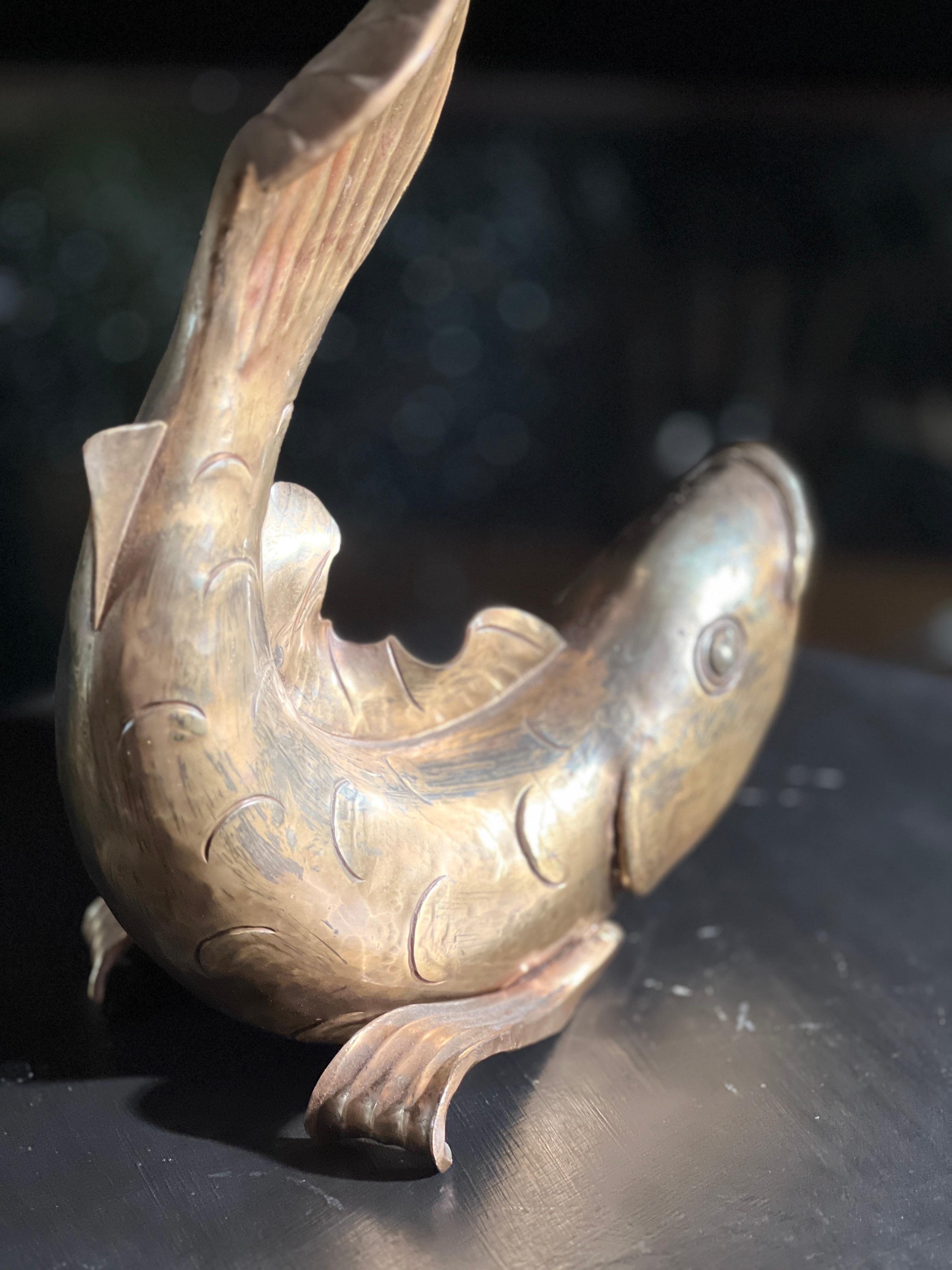Antique Brass Karpe Fish Statue, table decoration, centrepiece, Europe, 19th cen In Good Condition For Sale In Basel, BS