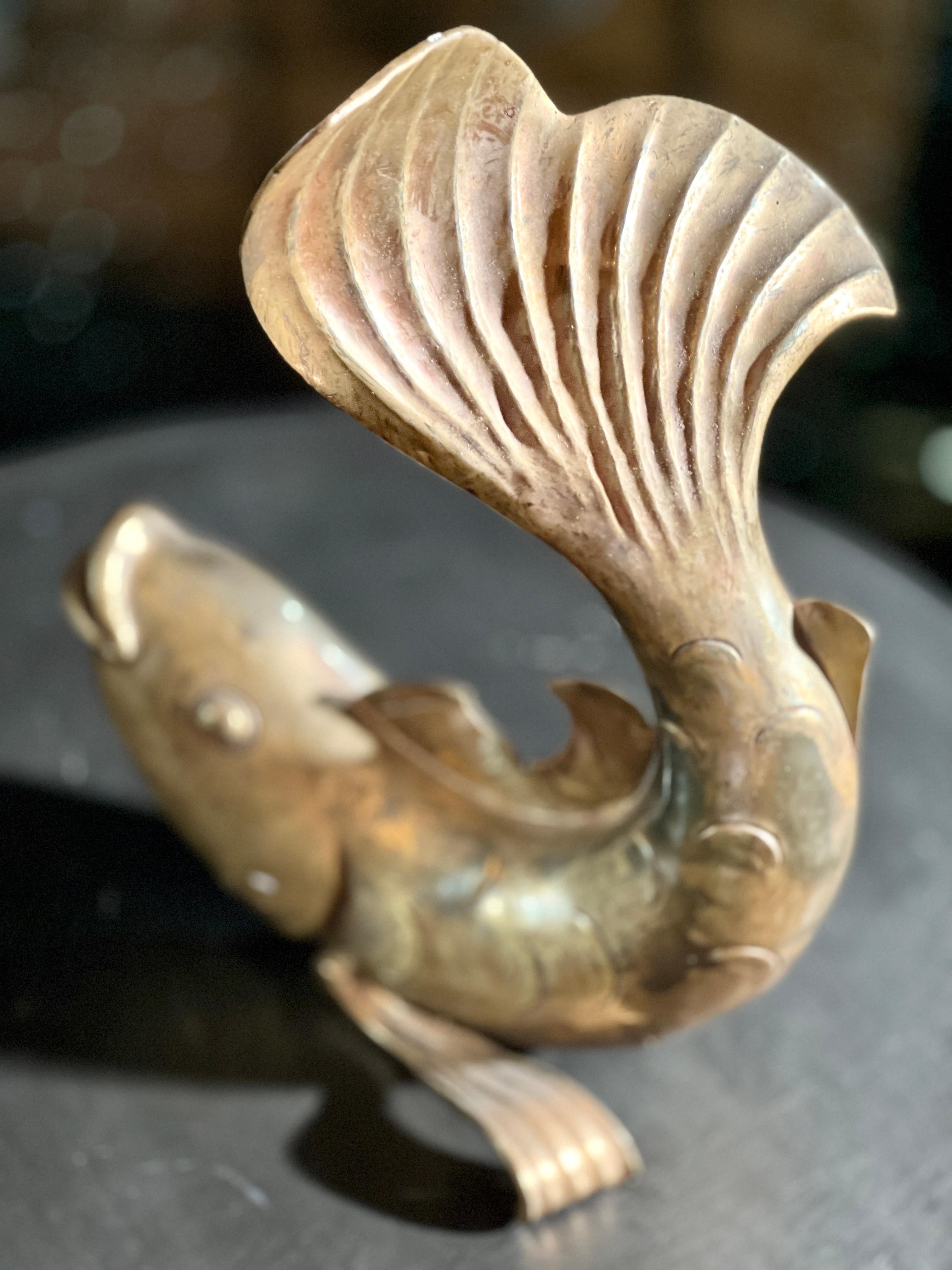 Antique Brass Karpe Fish Statue, table decoration, centrepiece, Europe, 19th cen For Sale 1