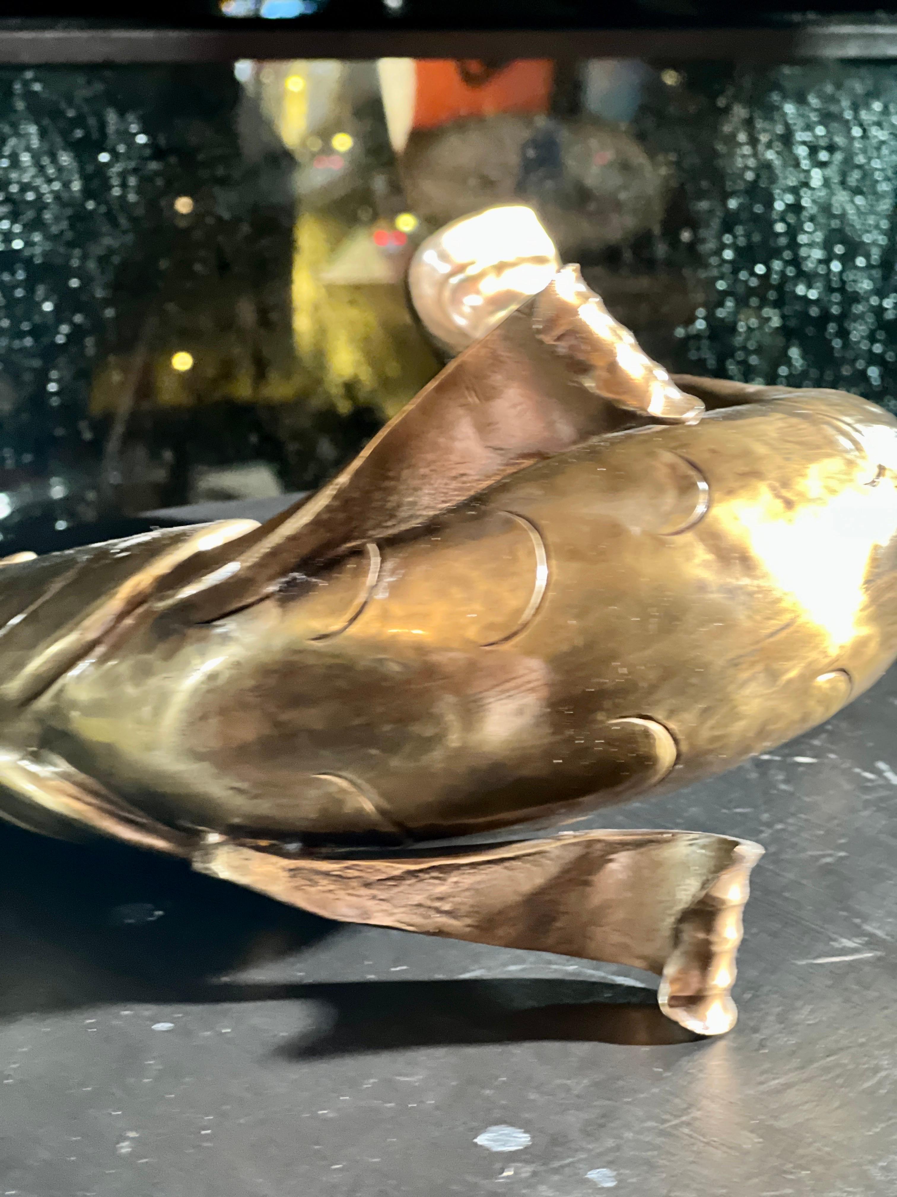 Antique Brass Karpe Fish Statue, table decoration, centrepiece, Europe, 19th cen For Sale 2