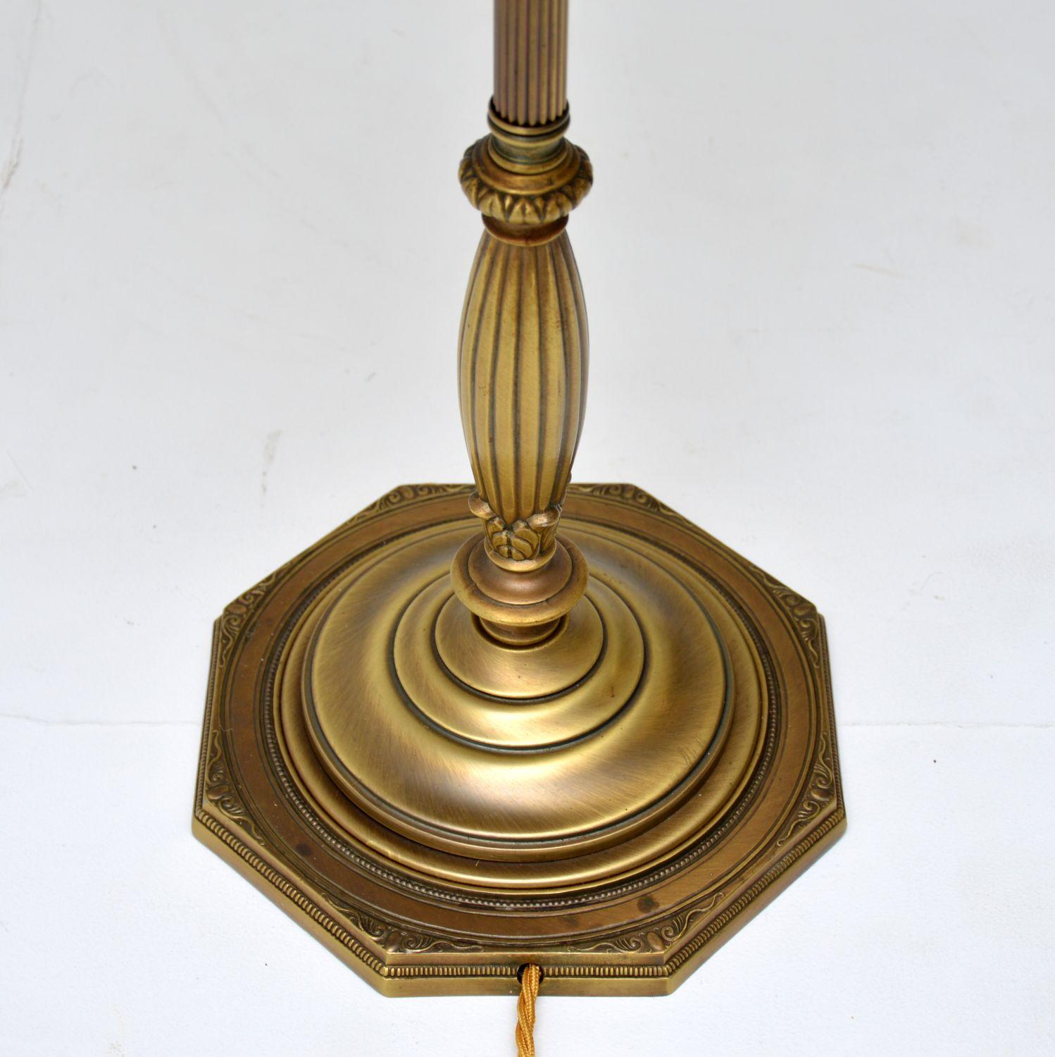 Antique Brass and Mahogany Floor Lamp In Good Condition In London, GB