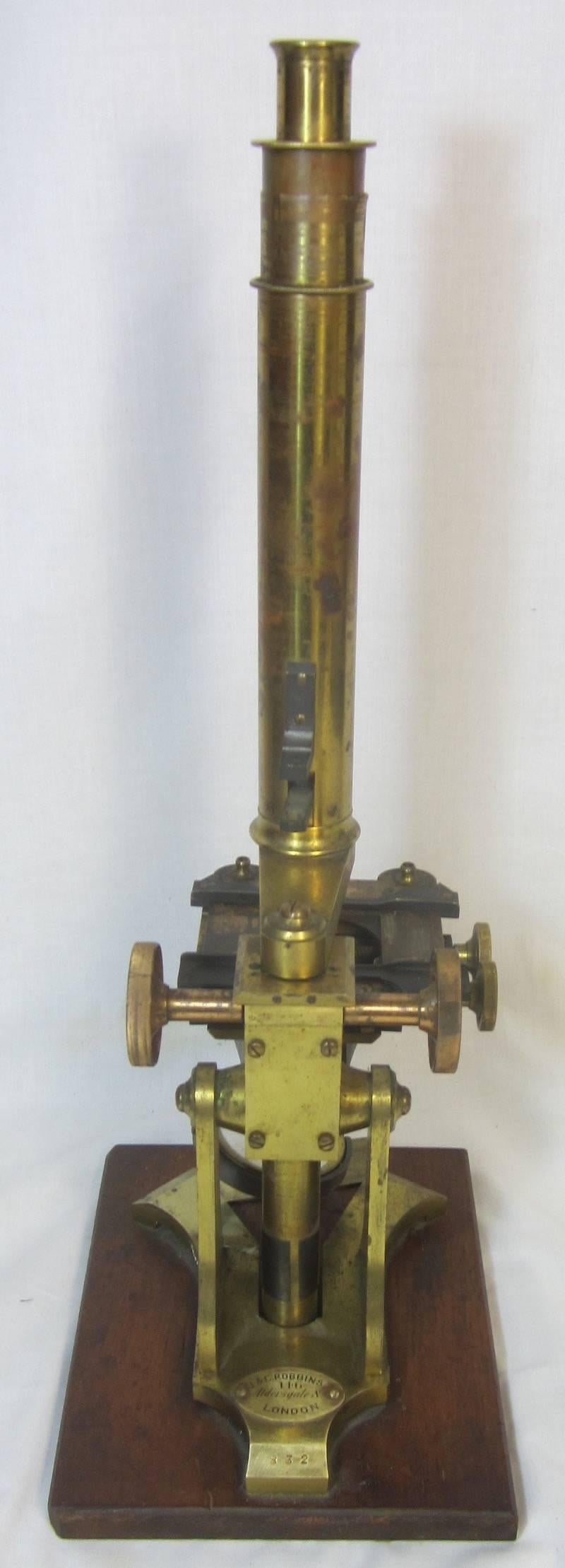 Microscope en laiton antique Bon état à Paradise Point, Queensland