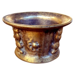 Antique Brass Mortar with Floral Relief, 1950, Good Condition