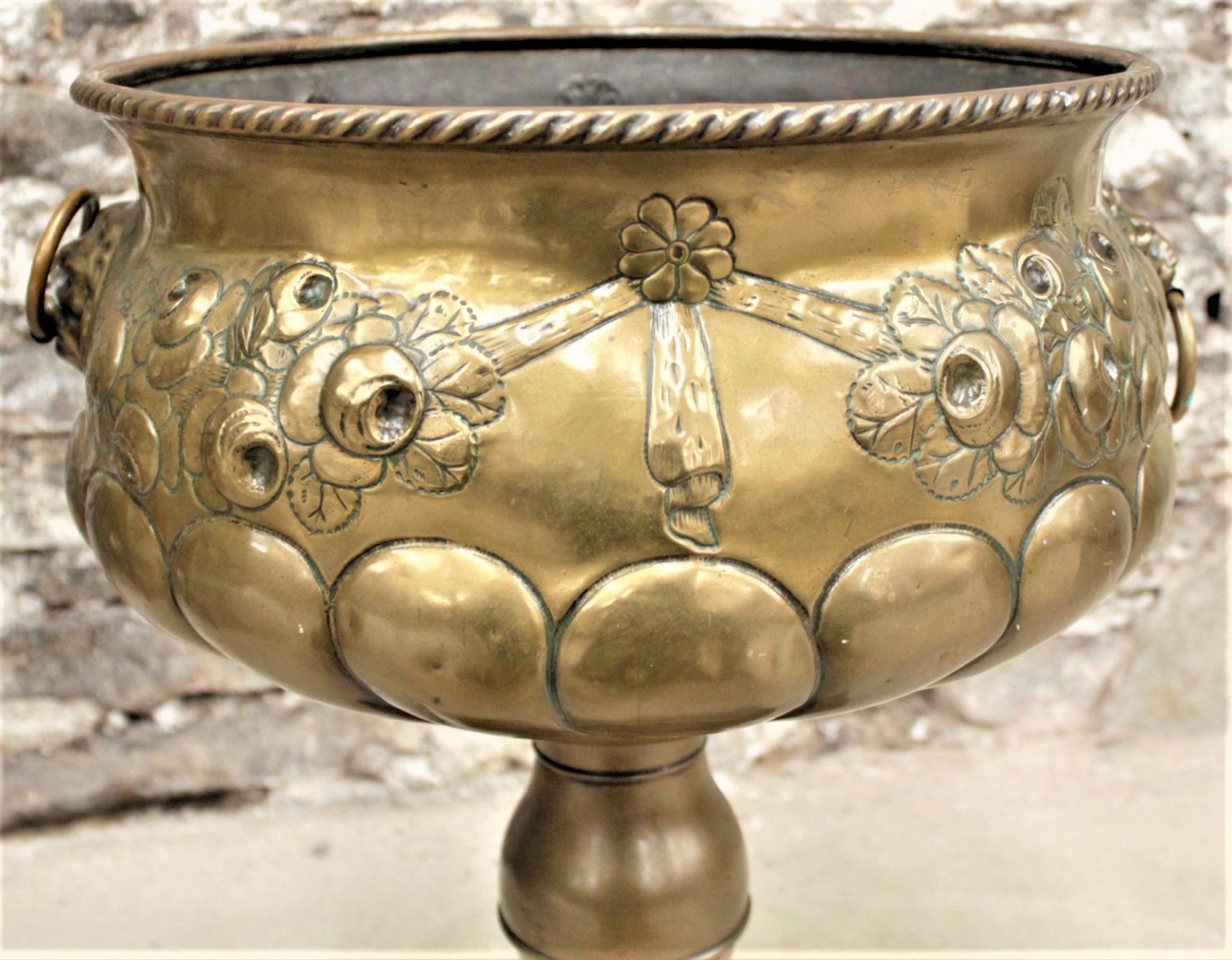 Antique Brass Pedestal Planter with Ornate Floral Decoration In Good Condition For Sale In Hamilton, Ontario