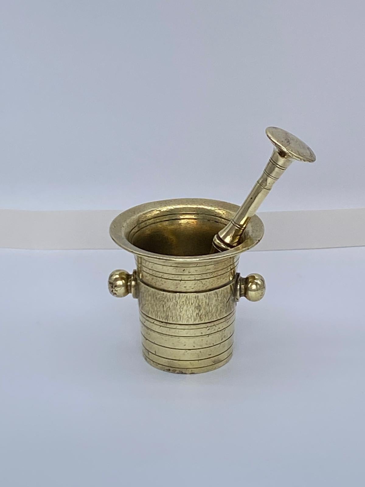 Antique Brass Pestle & Mortar C.1860 For Sale 4