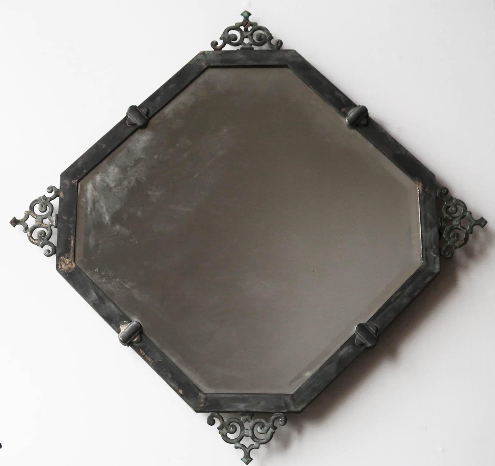 Antiguo Espejo de Pared de Latón Estilo Renacentista con Bordes Biselados, Inglés, C.1910 Renacimiento en venta