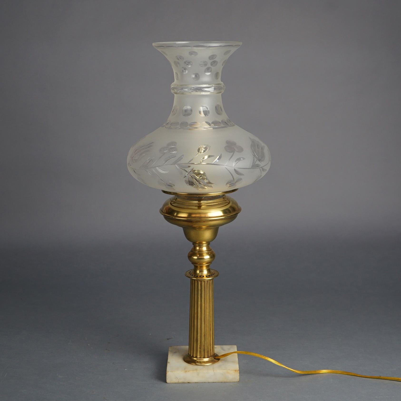 Américain Lampe solaire ancienne en laiton avec abat-jour en verre taillé en Tam-O-Shanter et base en marbre C1840 en vente