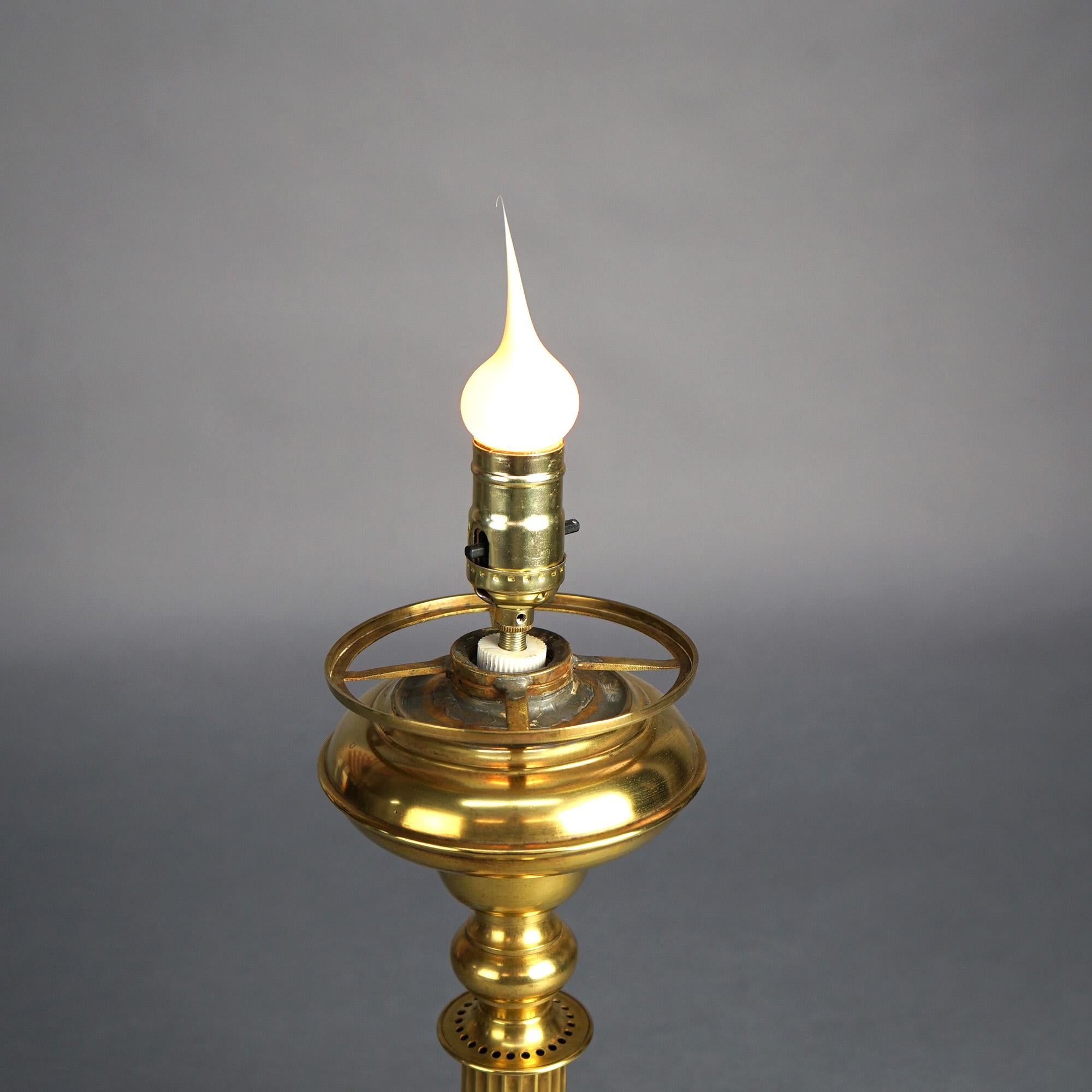 Lampe solaire ancienne en laiton avec abat-jour en verre taillé en Tam-O-Shanter et base en marbre C1840 en vente 3