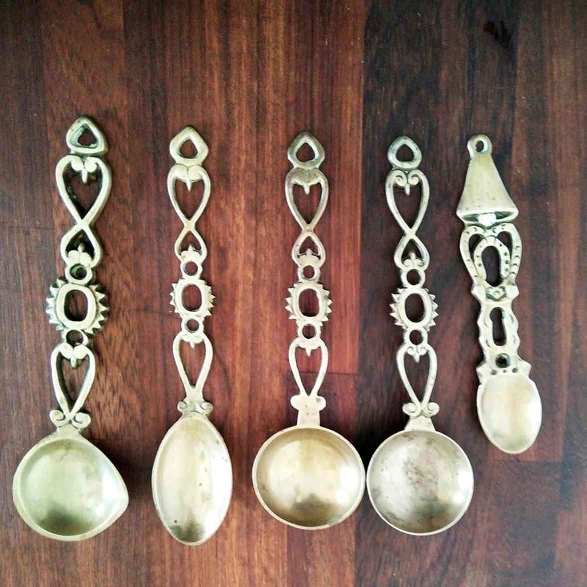 Antique Brass Spoons Wall Kitcken Decoration Spoain 19th Century For Sale 5