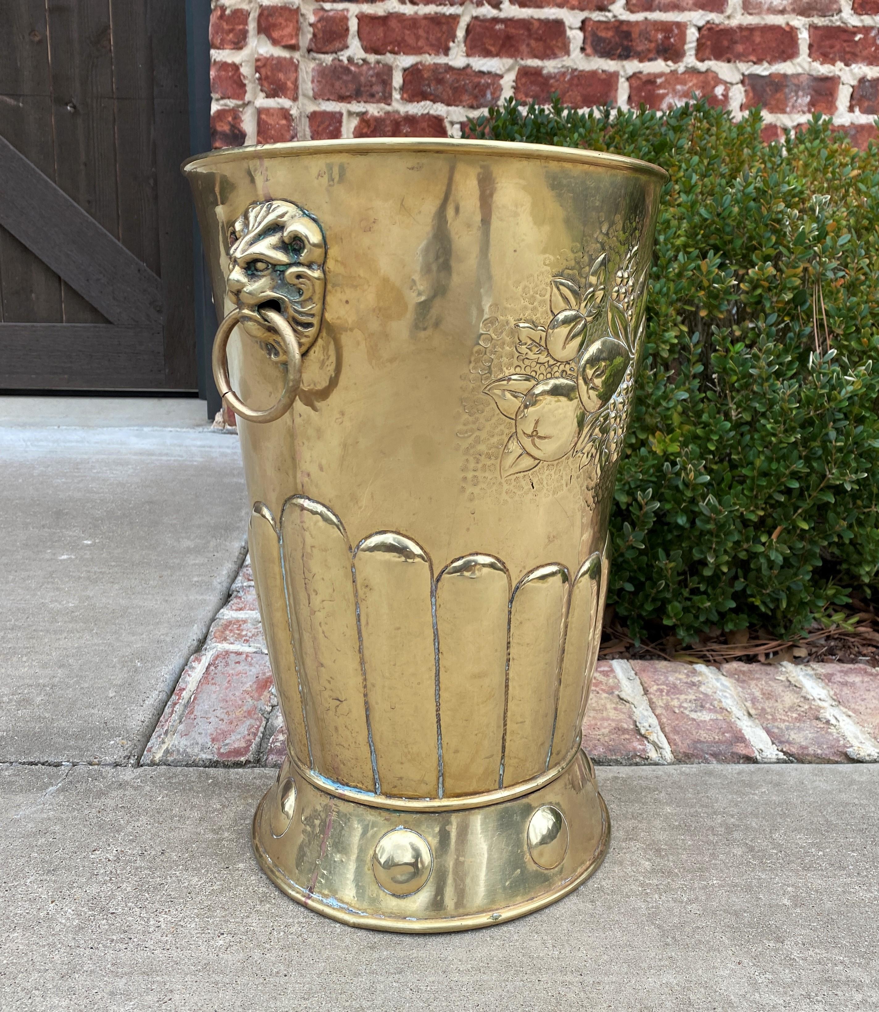 Antique Brass Stick Stand Cane Holder Hand Seamed Lions Umbrella In Good Condition For Sale In Tyler, TX