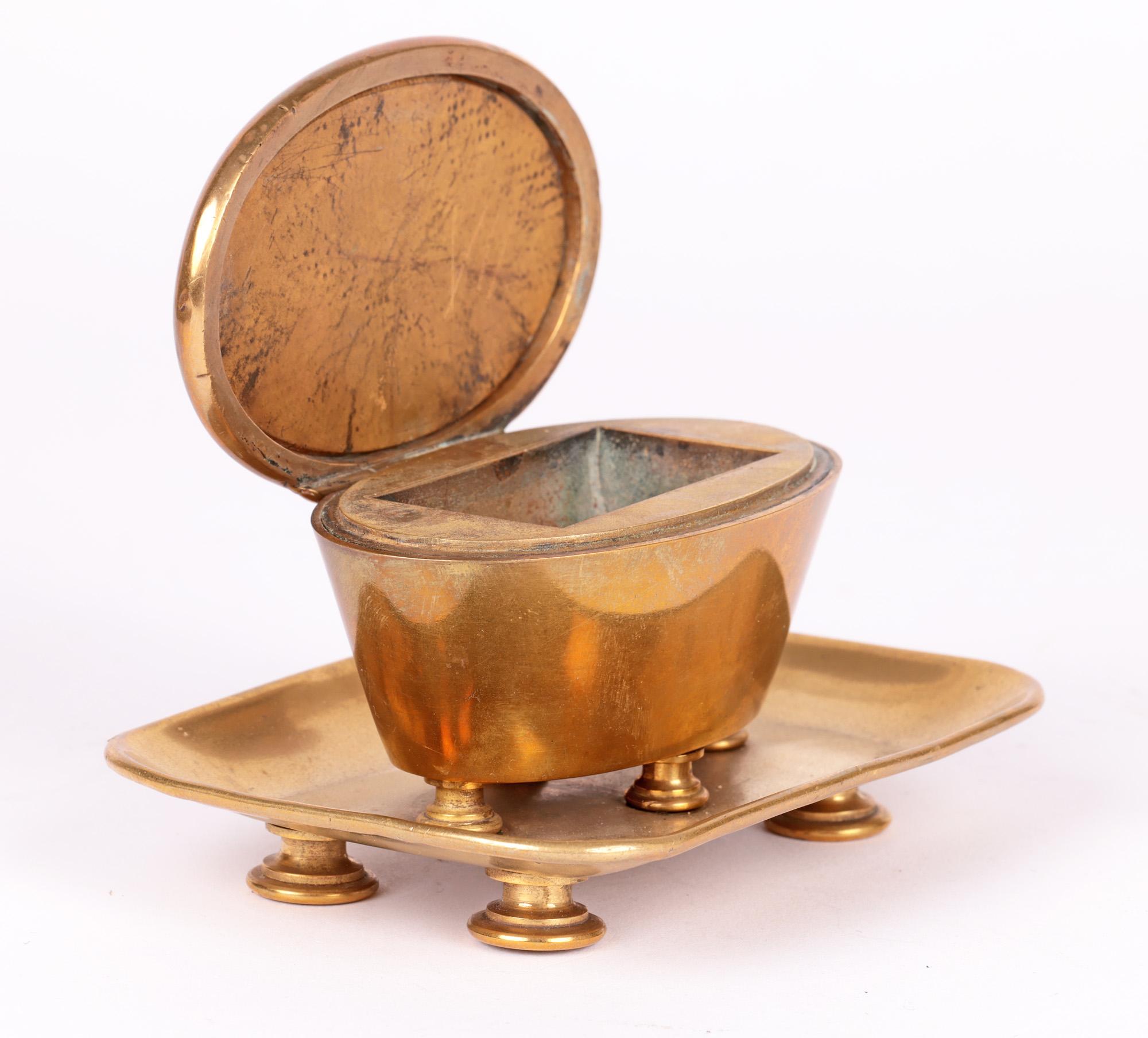 Antike Vesta-Tisch aus Messing mit neuartig emaillierter Figur (Viktorianisch) im Angebot
