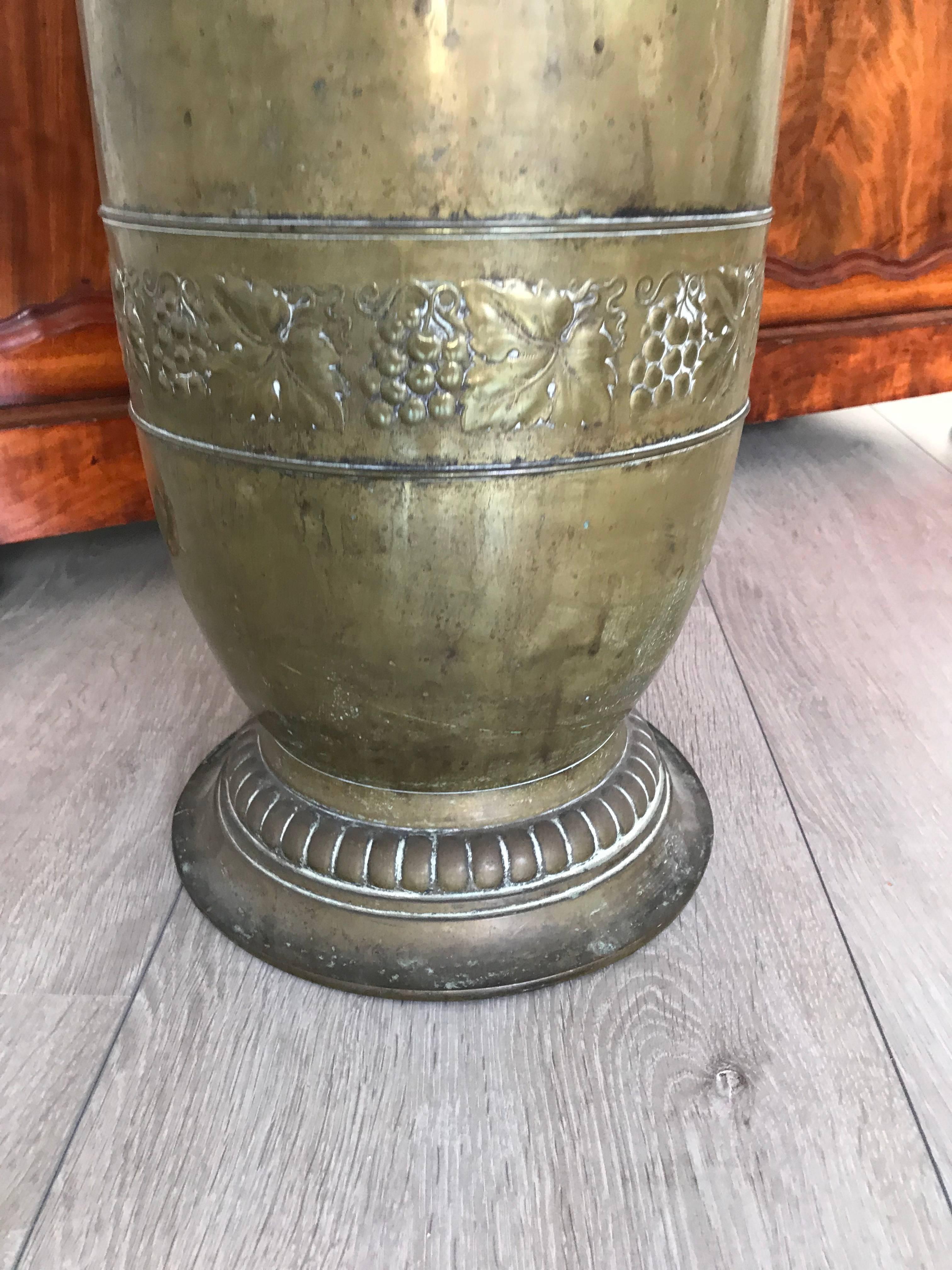 Arts & Crafts Brass Collect Umbrella & Cane Stand w. Decor of Grapes and Leaves For Sale 3