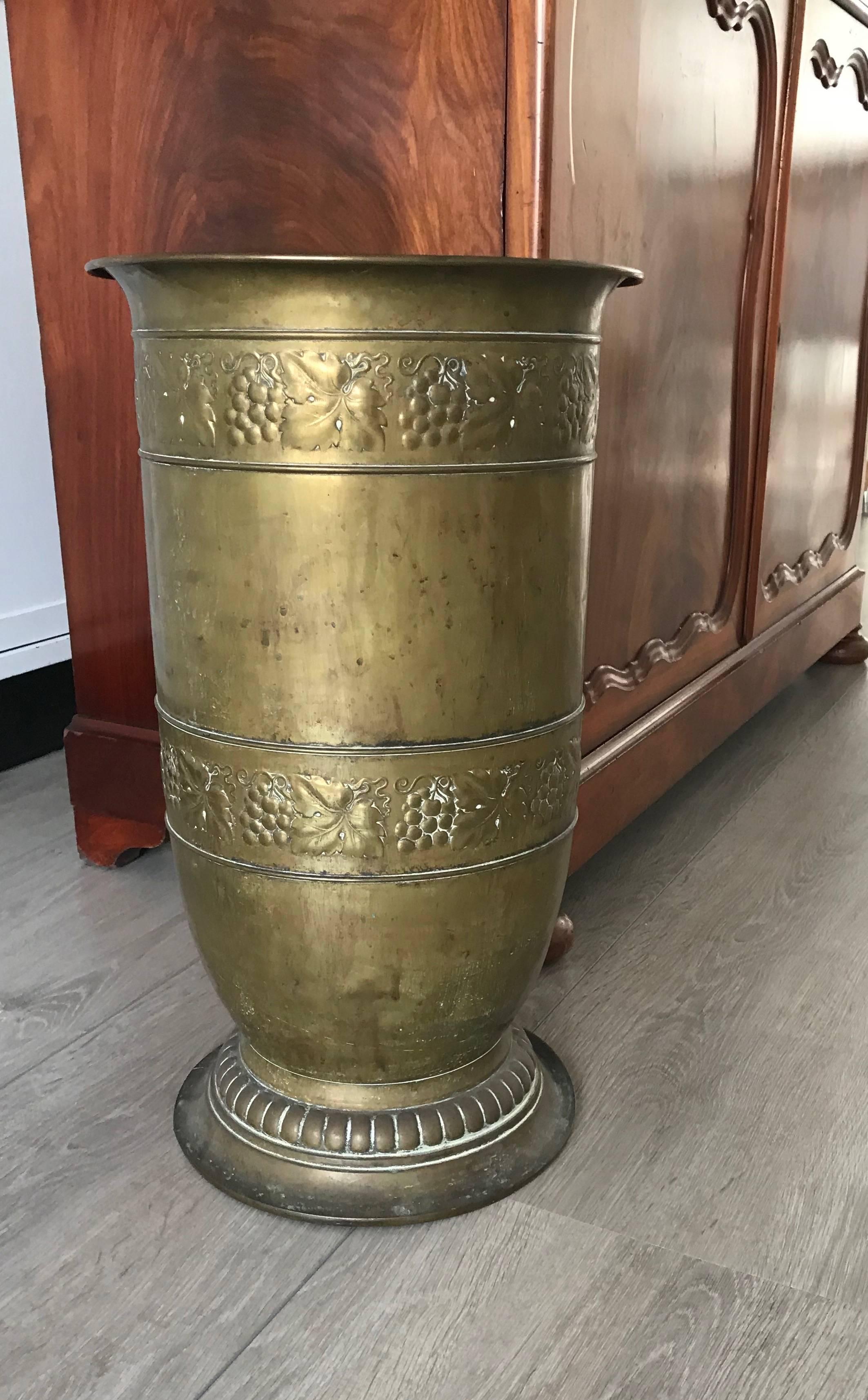 Arts & Crafts Brass Collect Umbrella & Cane Stand w. Decor of Grapes and Leaves For Sale 7