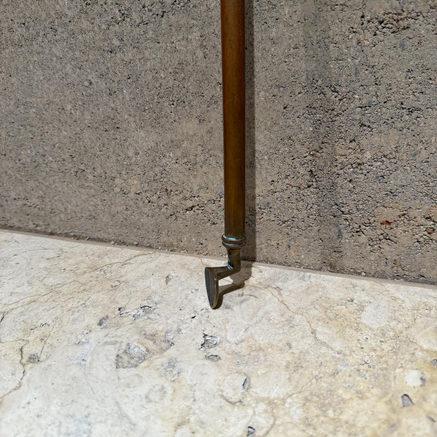 Ottone Strumento per attizzare il fuoco vittoriano in ottone antico in vendita