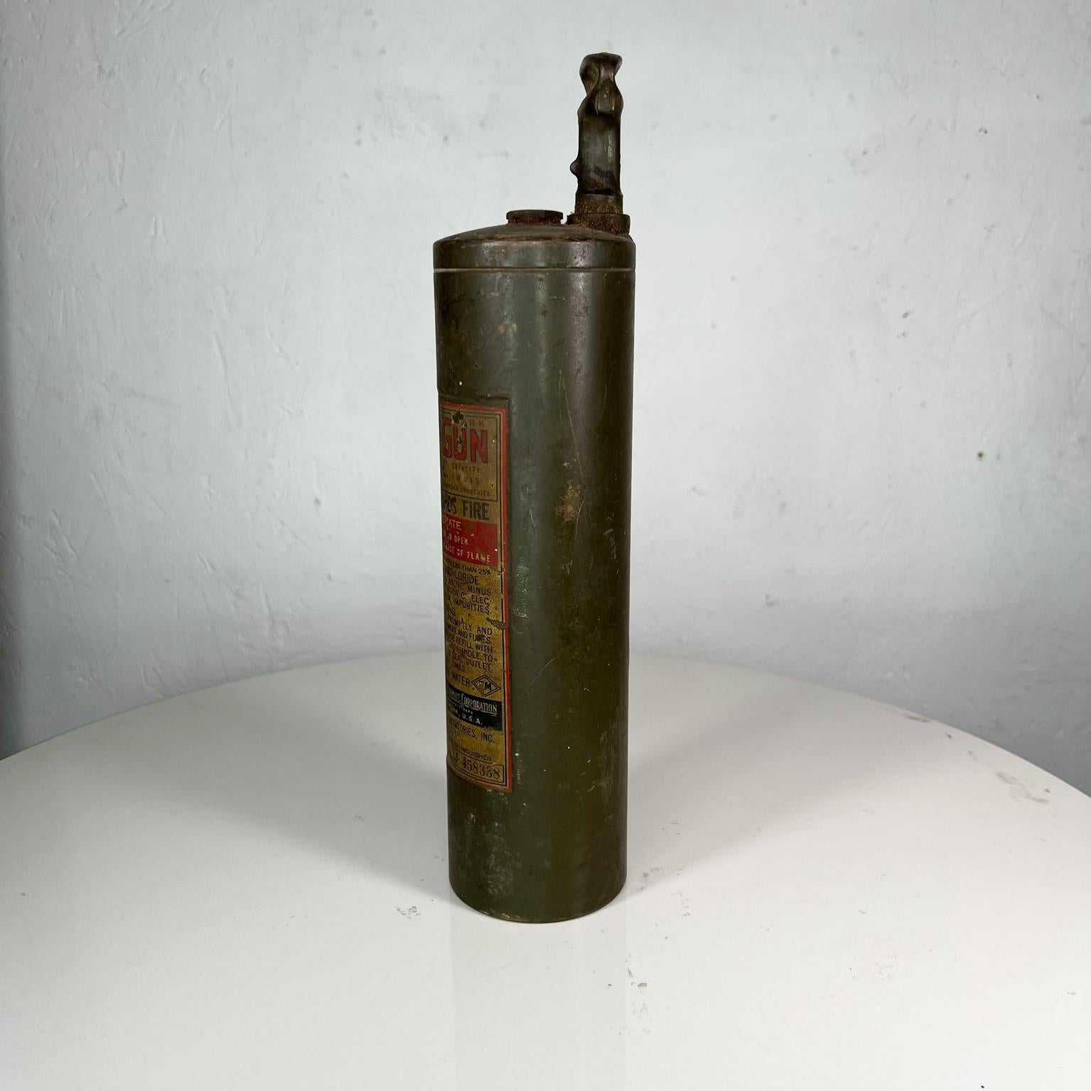 Mid-Century Modern Antique Brass Vintage Handle Fire Gun Extinguisher Underwriters Laboratories