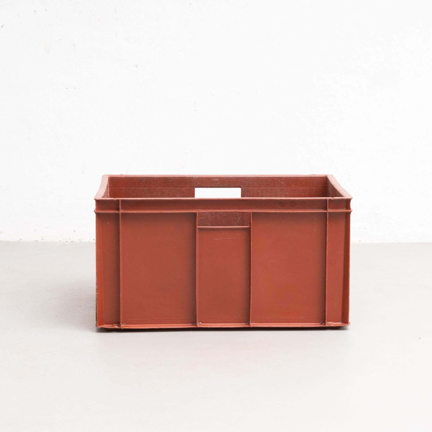 Antique Braun Plastic Box, circa 1950 For Sale at 1stDibs