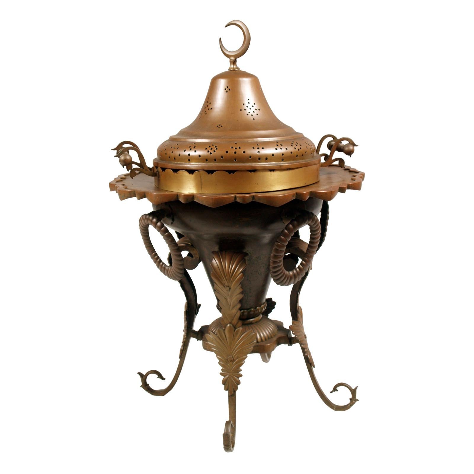 Antique Brazier Heating in Embossed Thick Brass Slab with Cast Bronze Structure For Sale 1