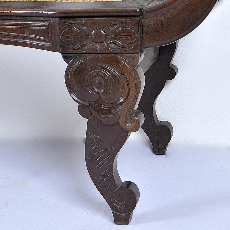 XIXe siècle Ancien canapé brésilien par François et Julien Beranger Circa 1850 en vente