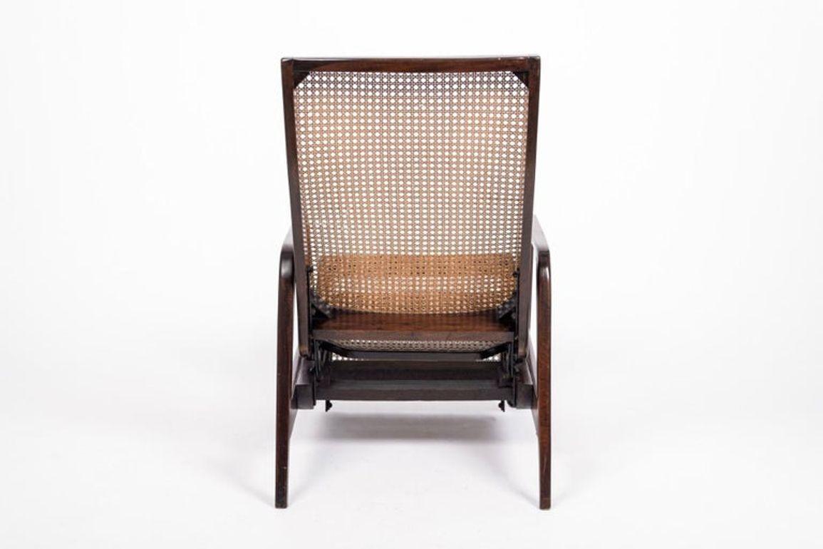 Ancienne chaise longue inclinable en bois et canne de noyer brésilien en vente 5