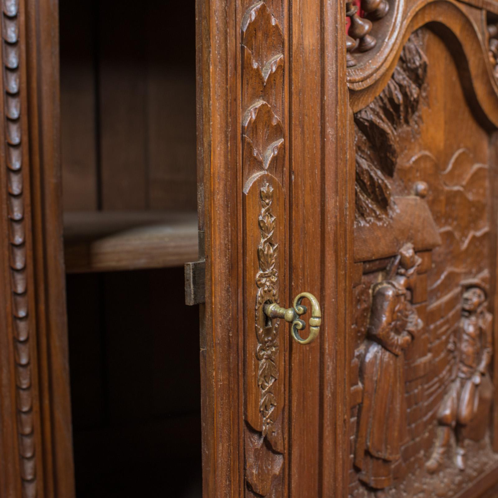 Französischer Breton-Schrank, geschnitztes französisches Sideboard, Eiche, spätes 19. Jahrhundert, um 1880 im Angebot 3