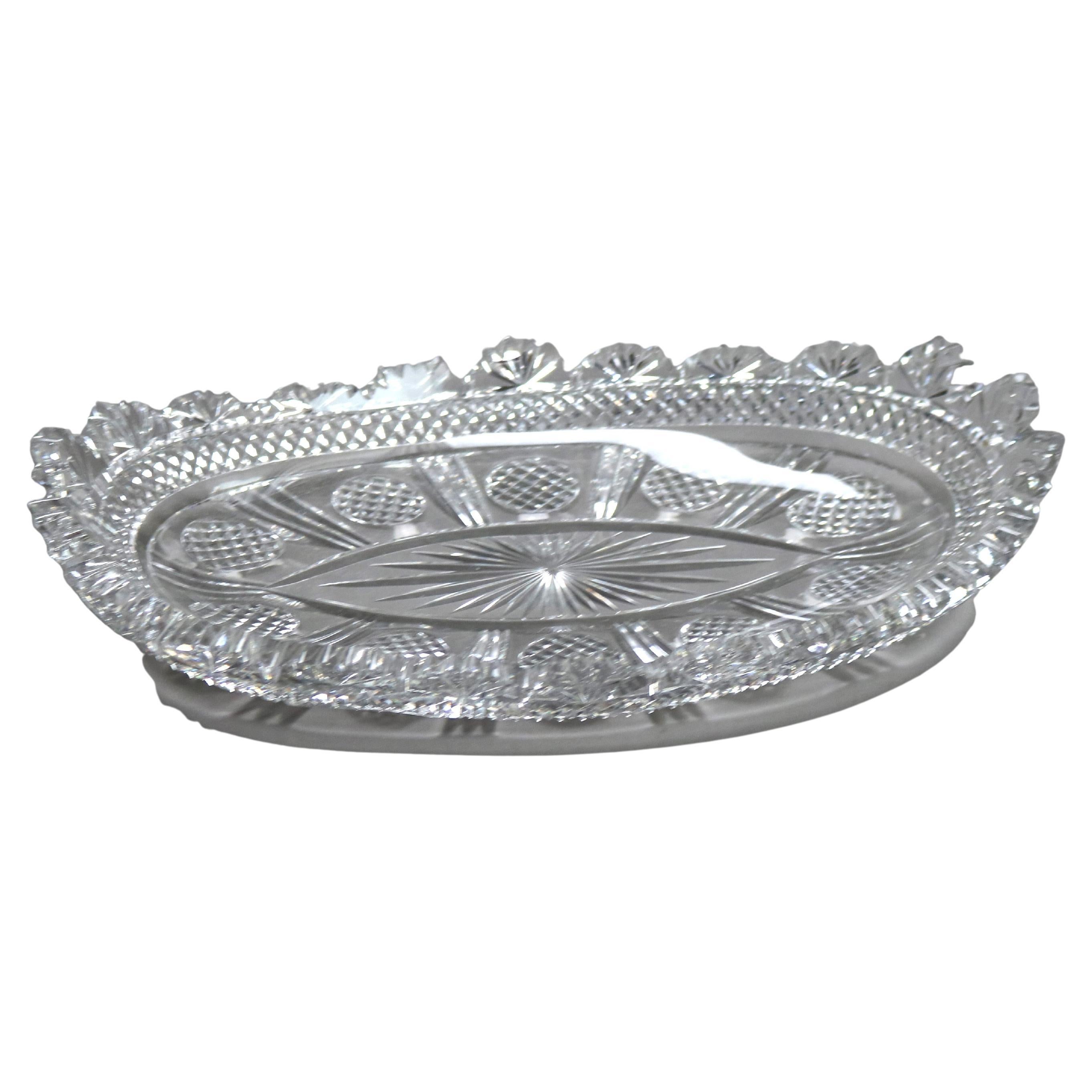 Antico vassoio da portata in vetro tagliato a Brilliante con motivo a diamante C1890