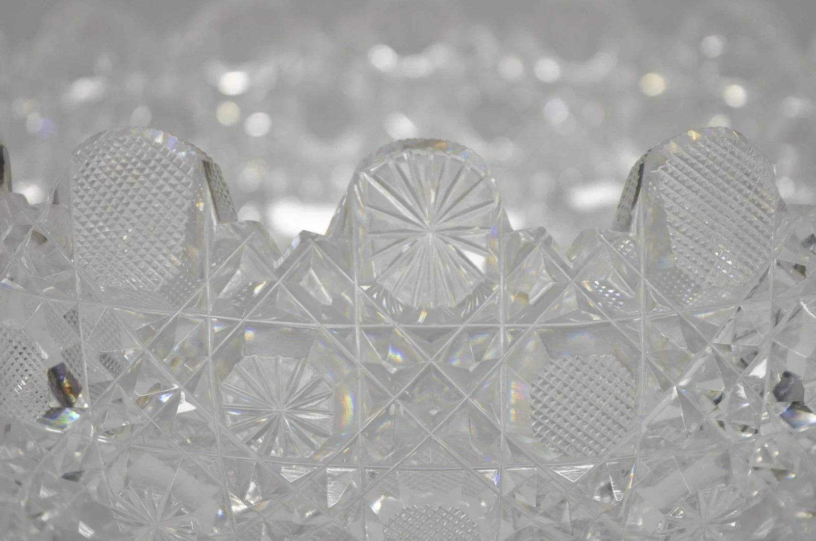 Antiguo cristal tallado brillante Victoriano Diente de sierra Pesado Frutero de caramelo de 10 pulgadas en Bueno estado para la venta en Philadelphia, PA