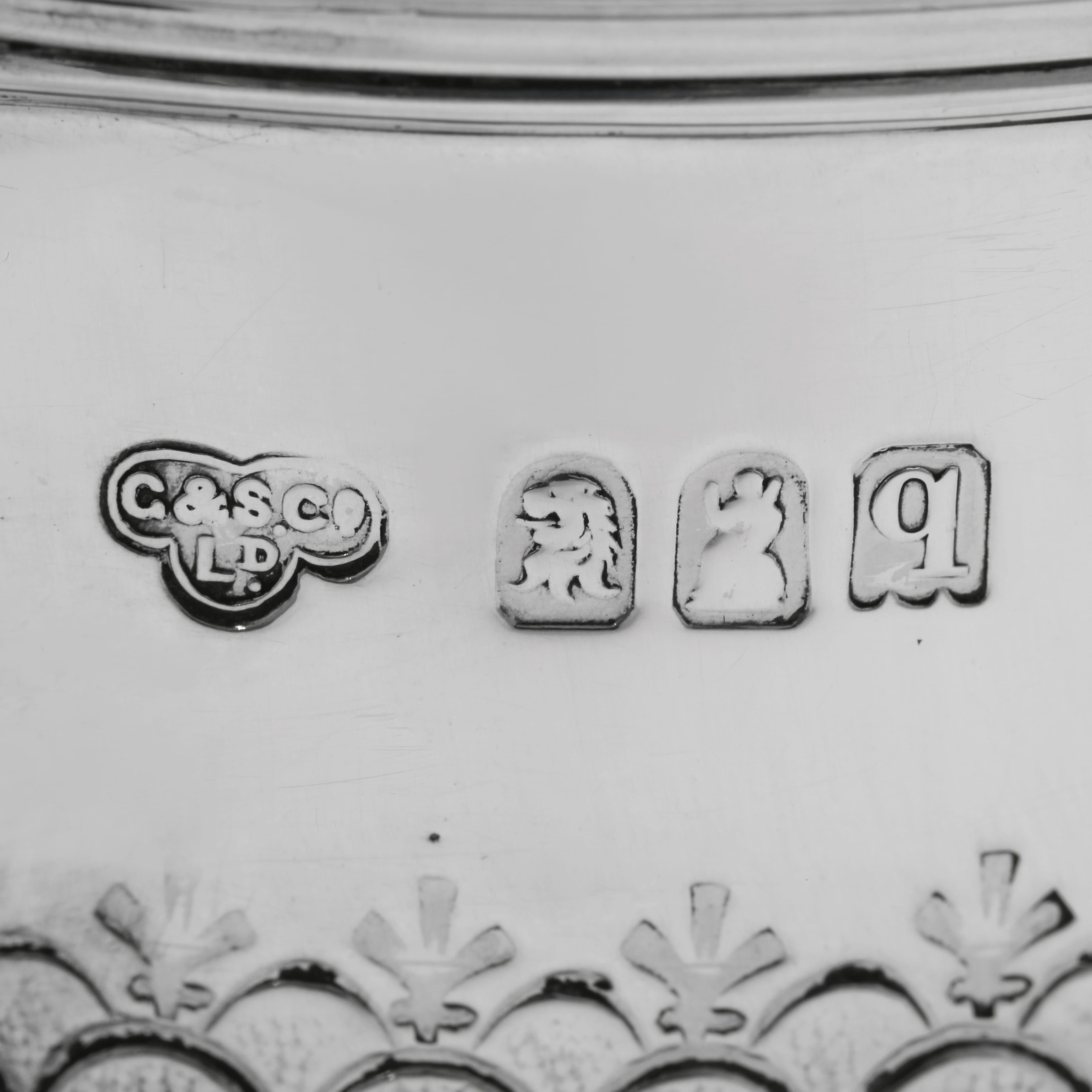 Taza de plata antigua Britannia Standard - Copia del diseño de la Reina Anne - Fabricada en 1910 principios del siglo XX