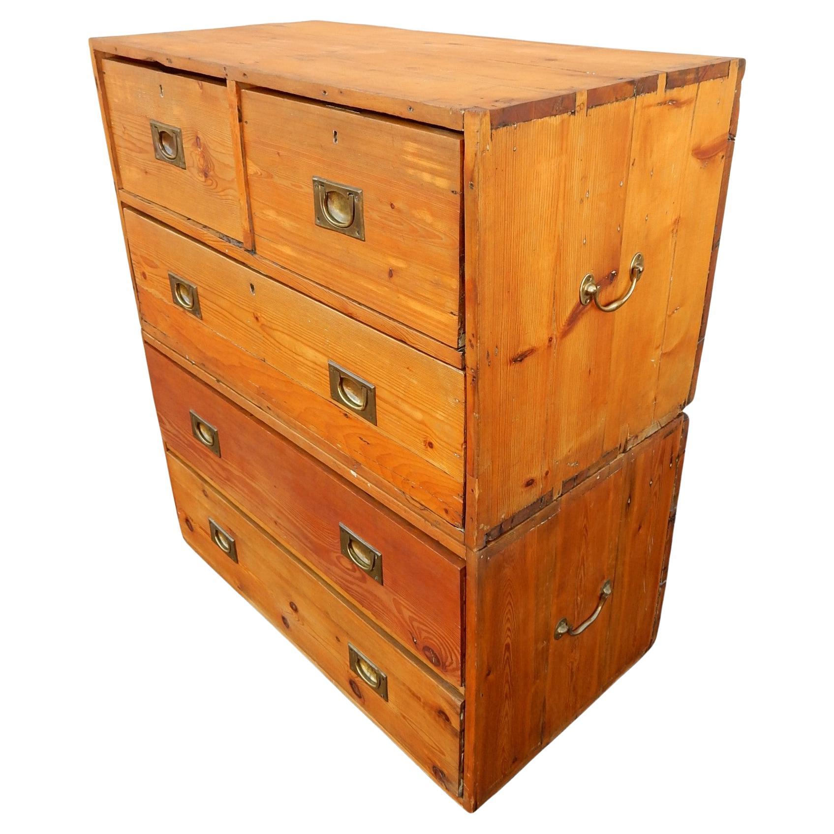 Antike britische Kampagnen-Schrank-Kommode 1901 im Angebot 5