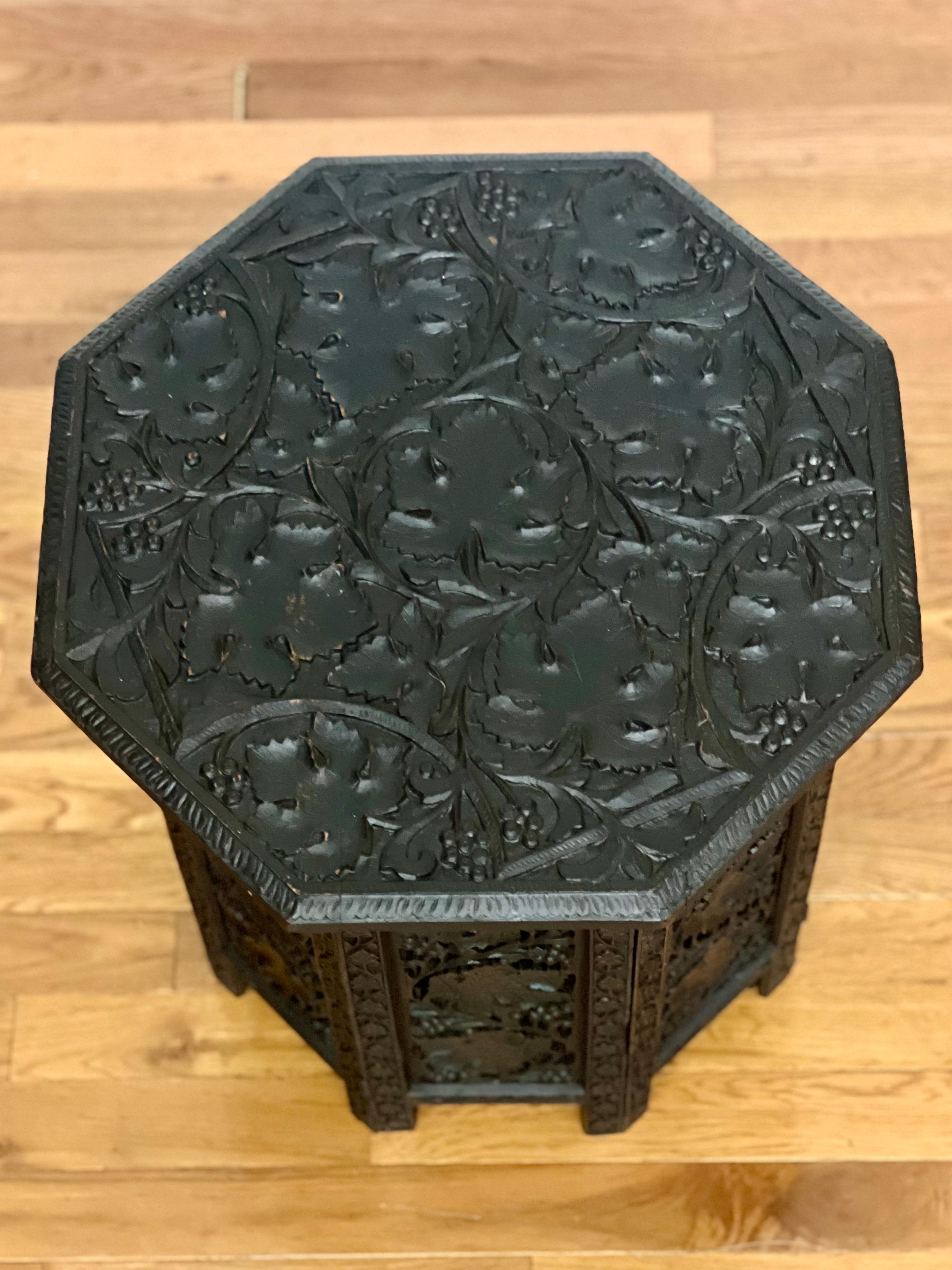 Antique British Colonial Anglo Indian Ebonized Octagonal Hardwood Side Table In Good Condition In Doylestown, PA