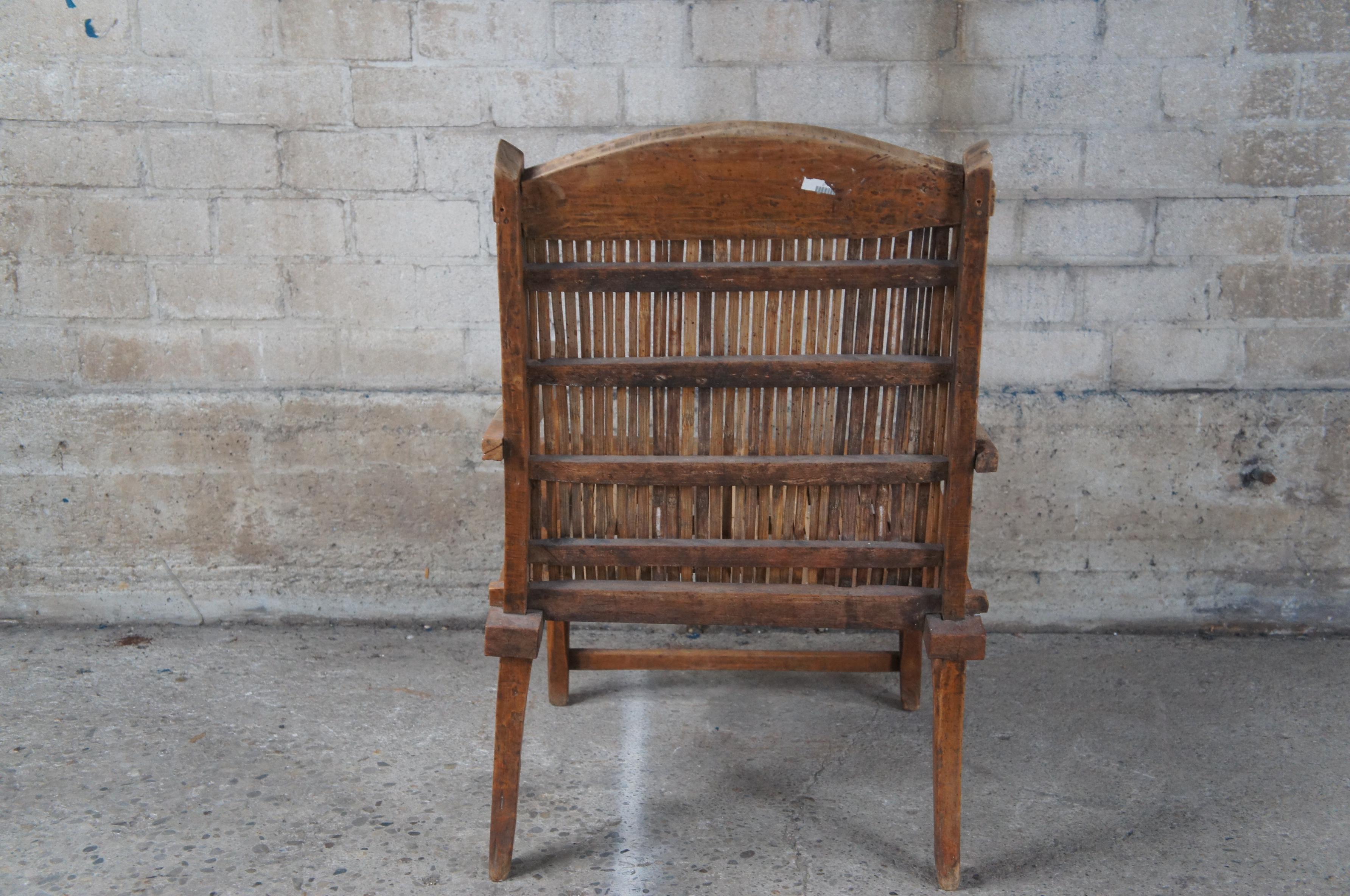 Antique British Colonial Anglo Indian Teak Split Reed Rattan Plantation Chair In Good Condition For Sale In Dayton, OH
