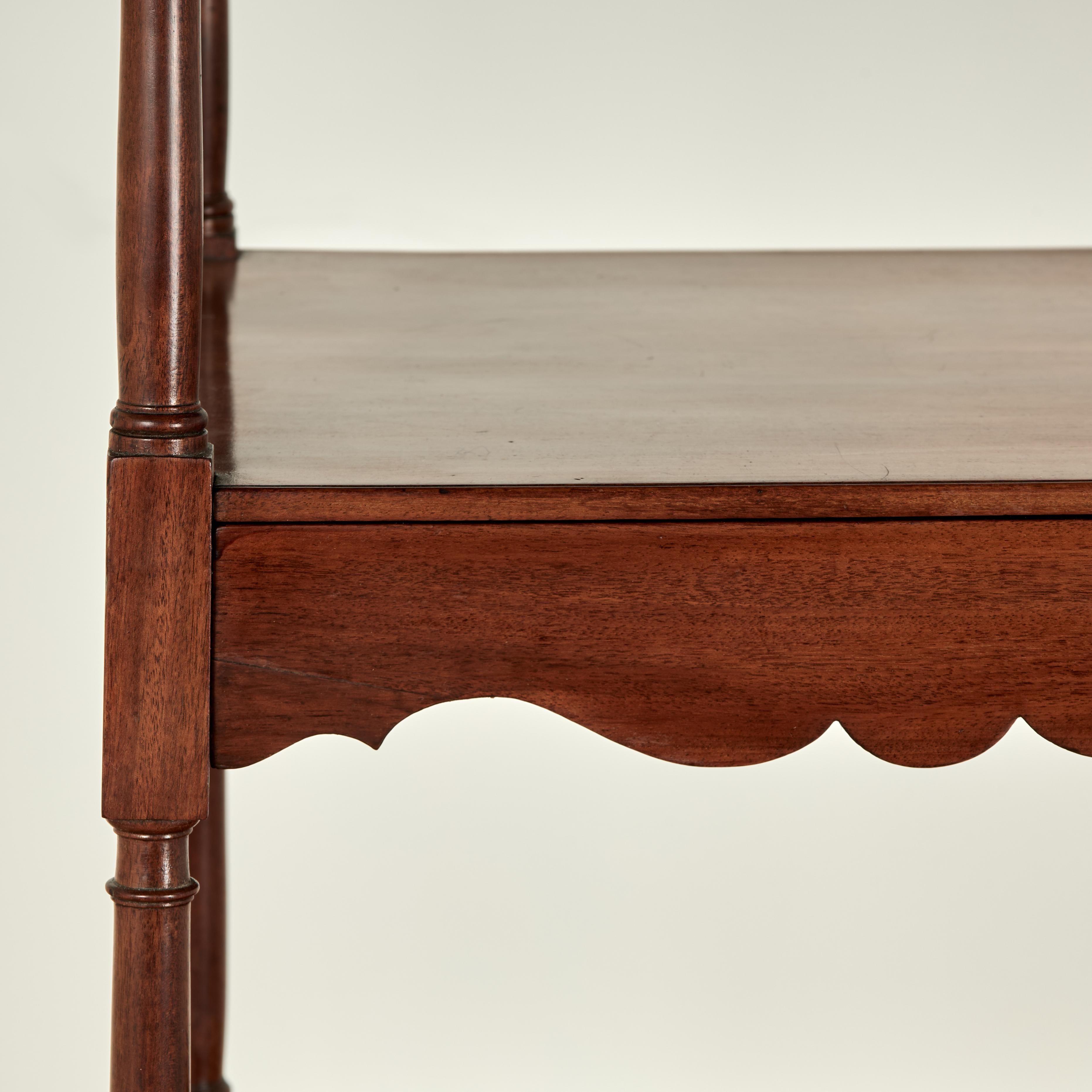 Etagère à cinq niveaux Antique British Colonial Bon état - En vente à Palm Beach, FL