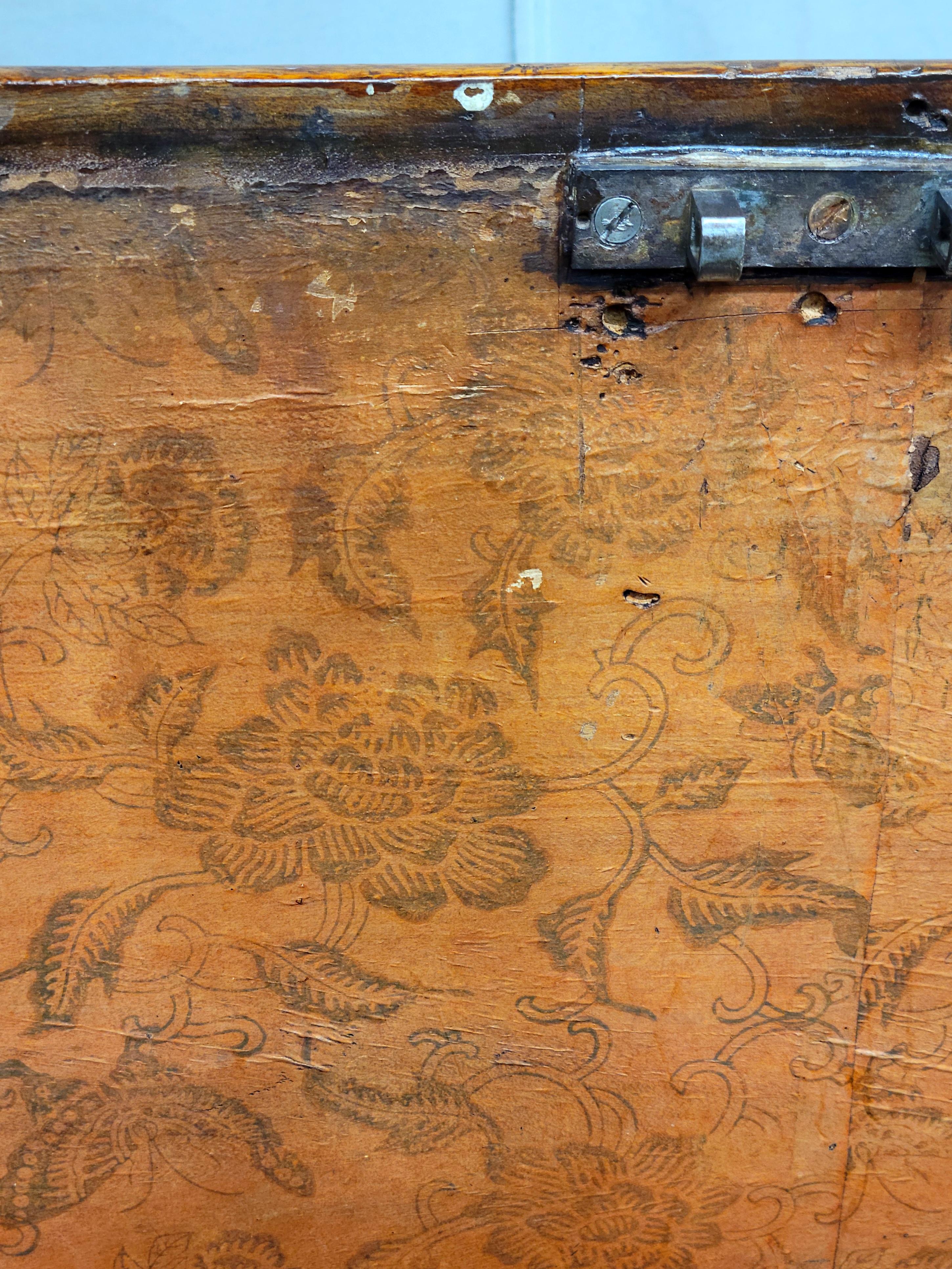 Antico baule da viaggio British Colonial in legno duro e ottone Monogramed in vendita 9