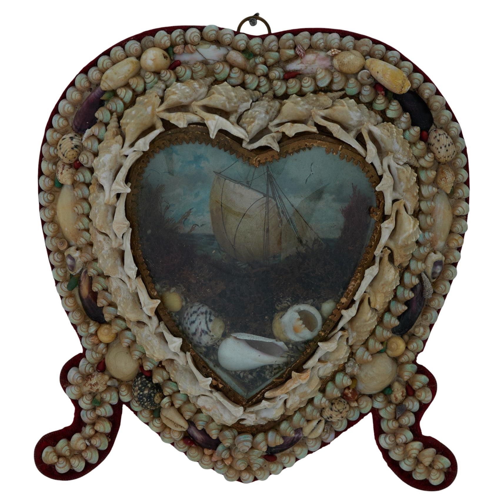 Antique British Colonial Heart Form Marineros San Valentín