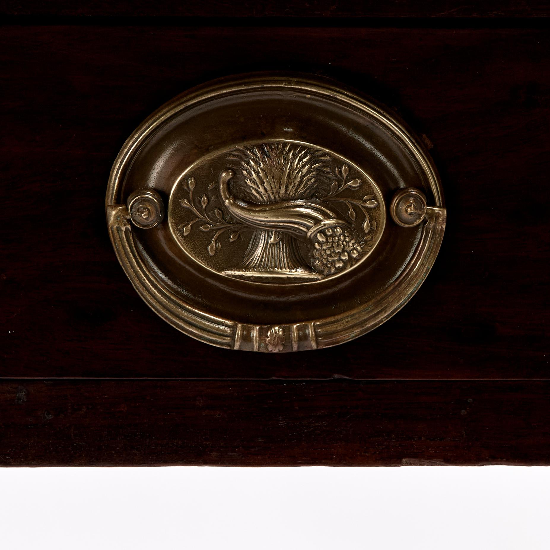 Antique British Colonial Mahogany Server In Good Condition For Sale In Palm Beach, FL
