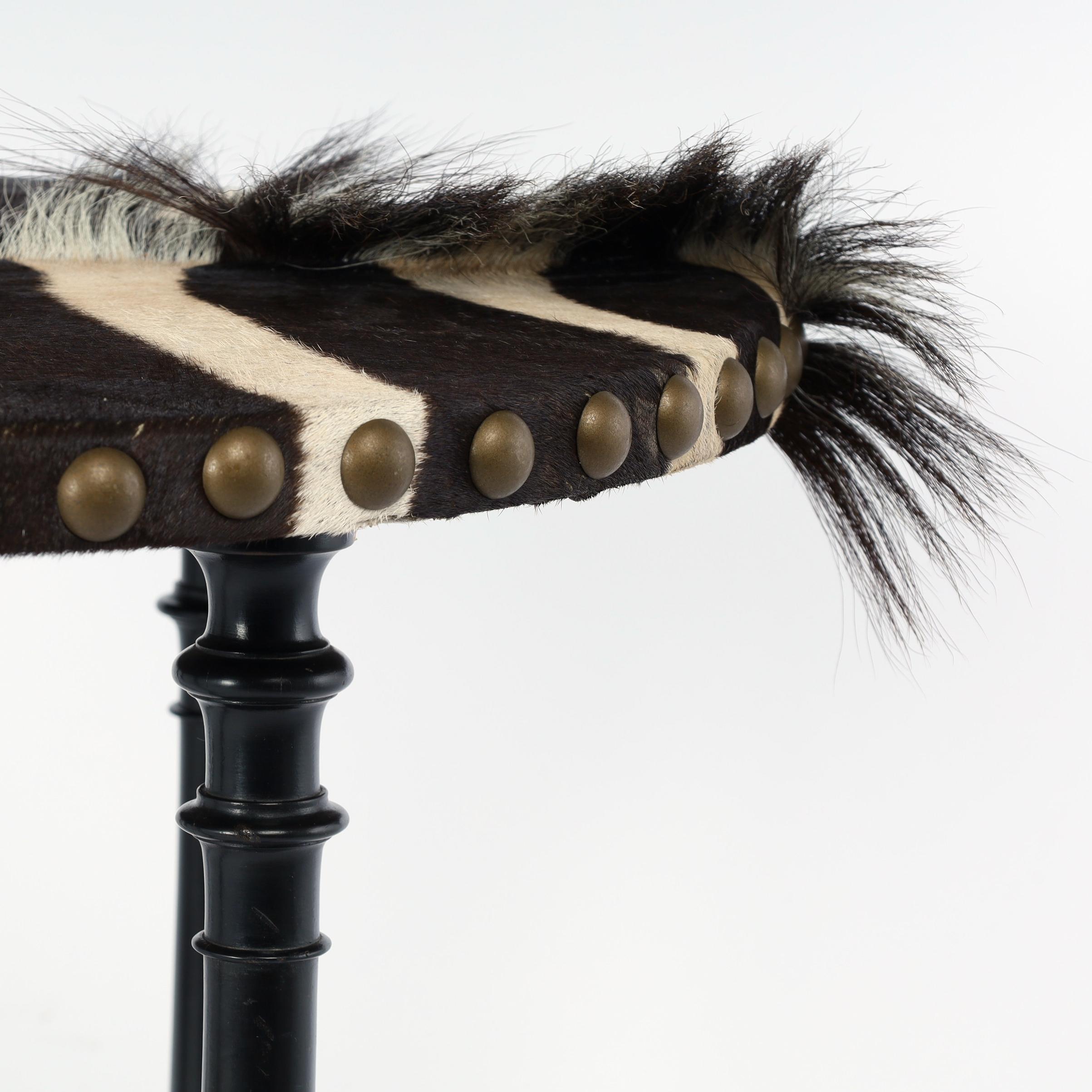 Antique British Colonial Victorian Zebra Top Safari Table In Good Condition In Palm Beach, FL