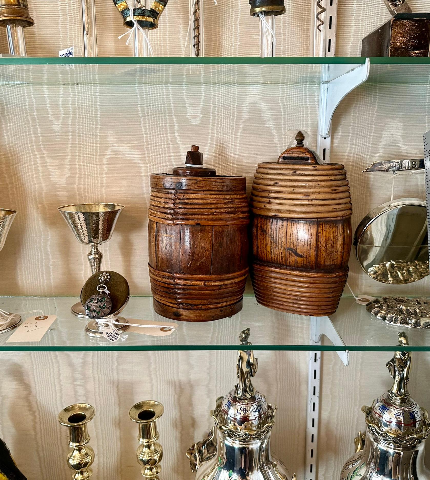 Antikes britisches indisches Korbweide-Erntegeschirr Canteen für Wasser oder Zider, um 1850. im Angebot 2