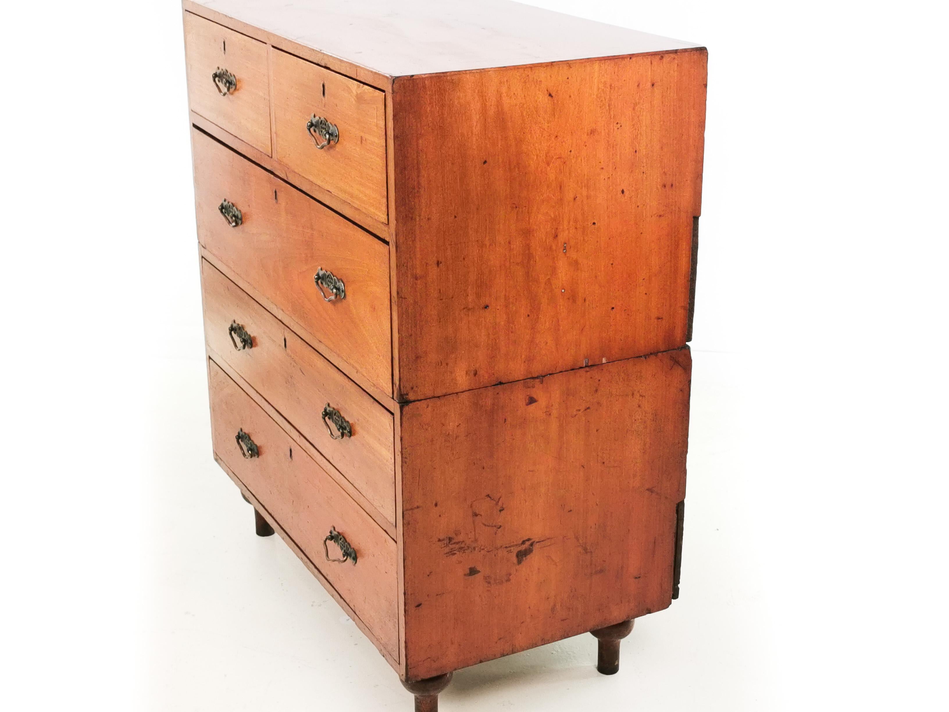 Antique British Military Campaign Chest of Drawers In Good Condition In STOKE ON TRENT, GB
