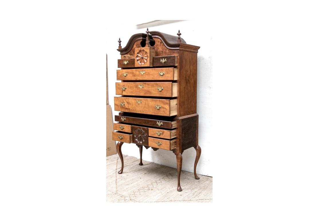 Antico Highboy Arlecchino con piano ad arco rotto da restaurare in vendita 13