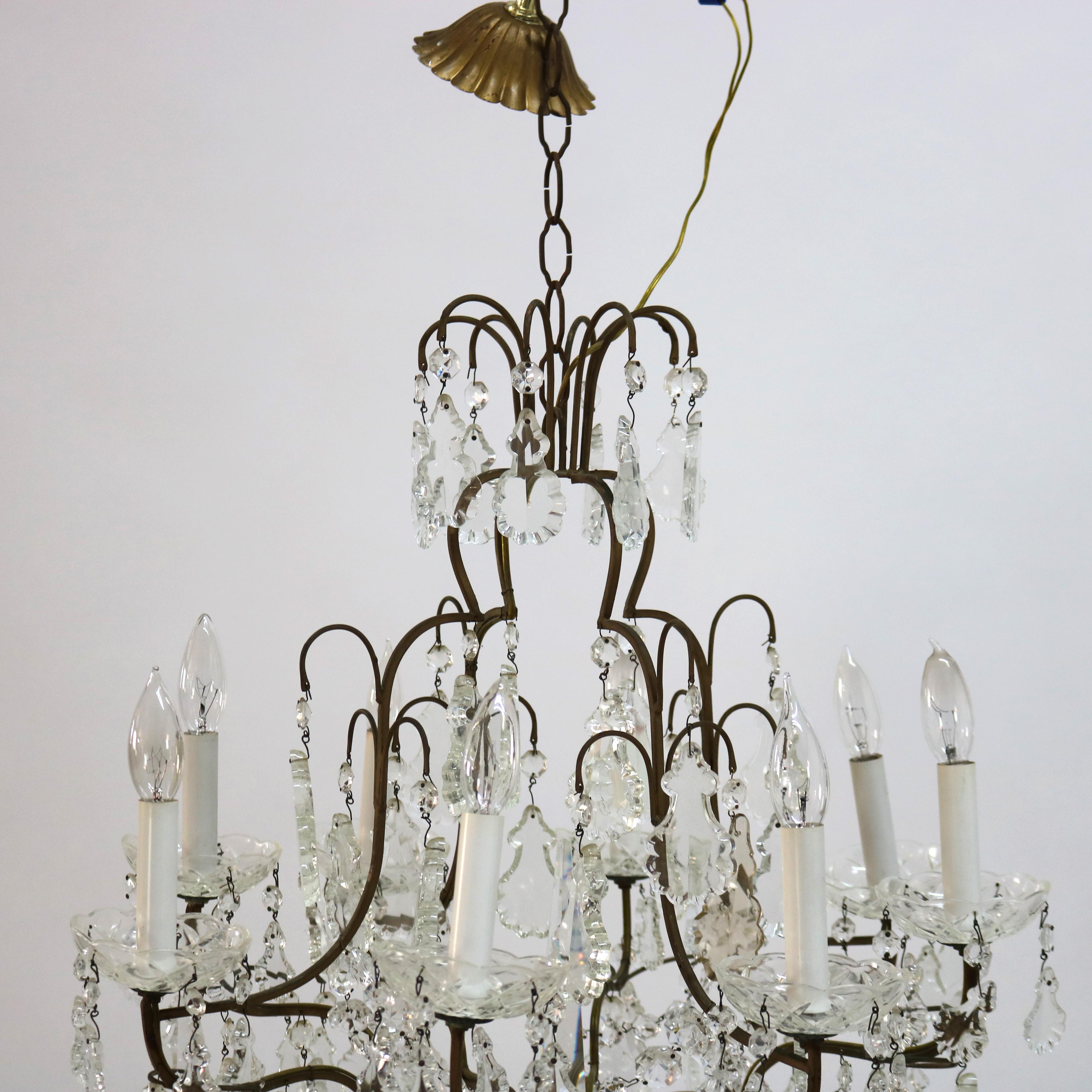 Lustre ancien à huit lumières en bronze et cristal taillé C1930 Bon état - En vente à Big Flats, NY
